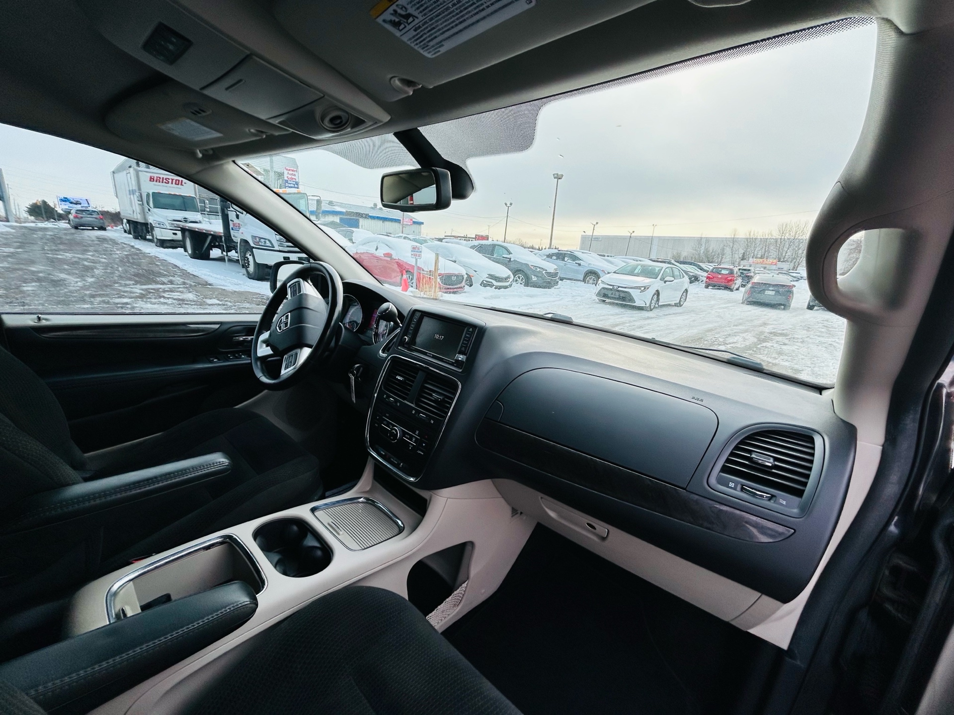 /hakimautosale/2019-Dodge-GrandCaravan-4030854901418881.jpg