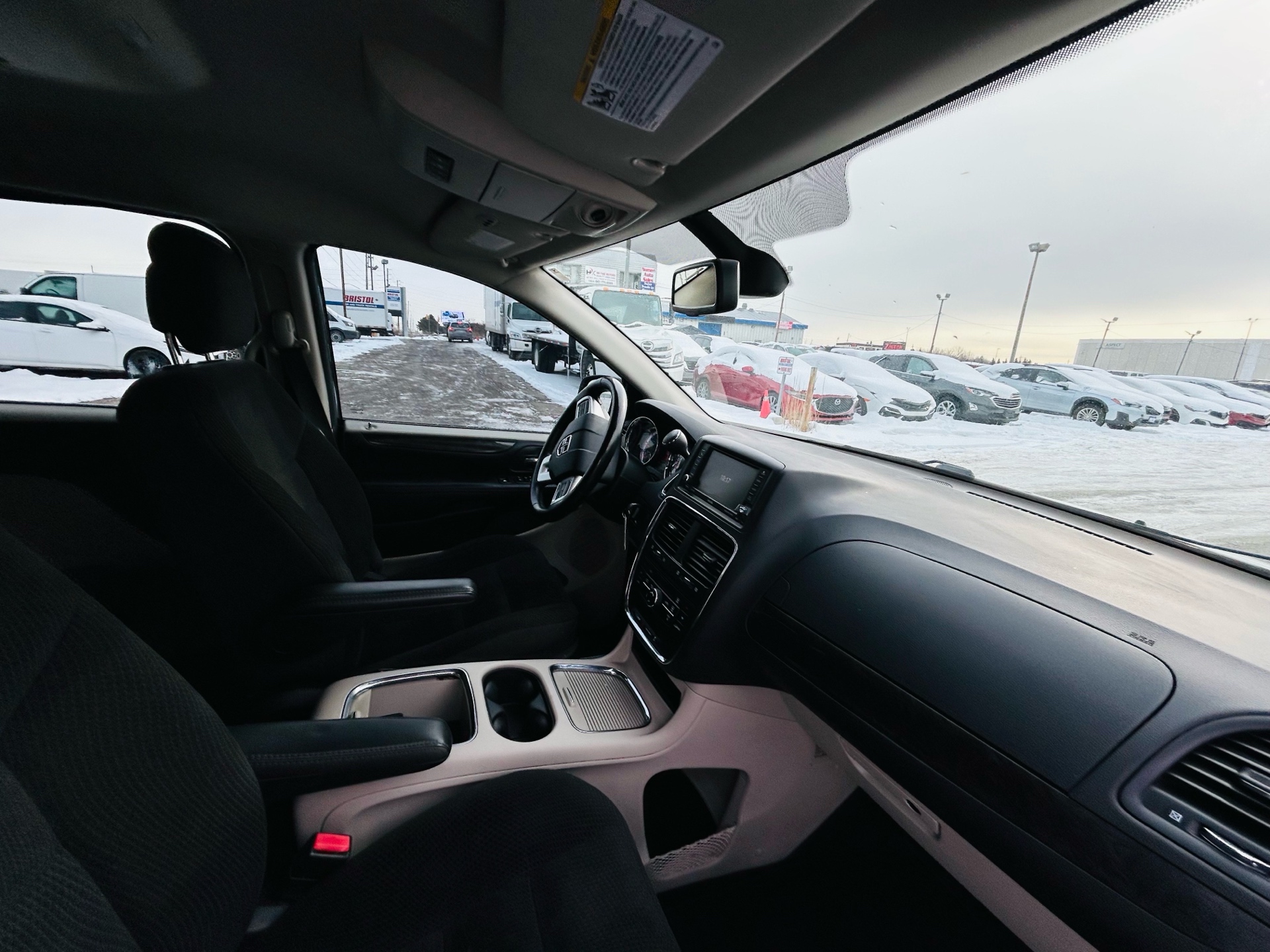 /hakimautosale/2019-Dodge-GrandCaravan-42561806993657325.jpg