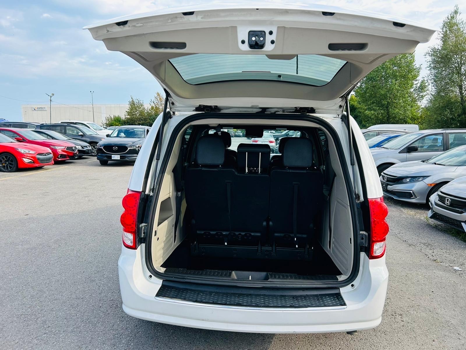 /hakimautosale/2019-Dodge-GrandCaravan-4289128759245935.jpg