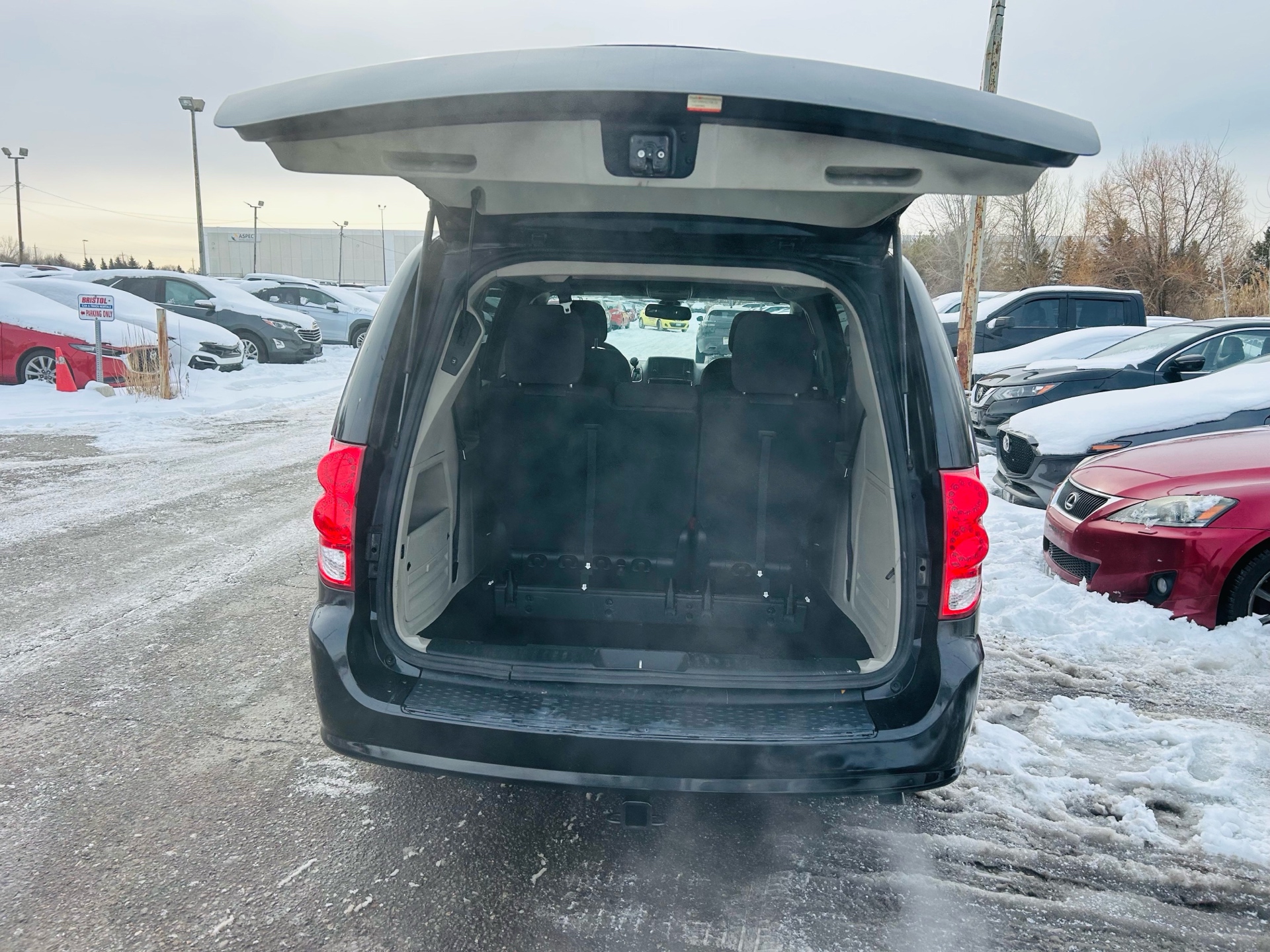 /hakimautosale/2019-Dodge-GrandCaravan-5468248932854896.jpg