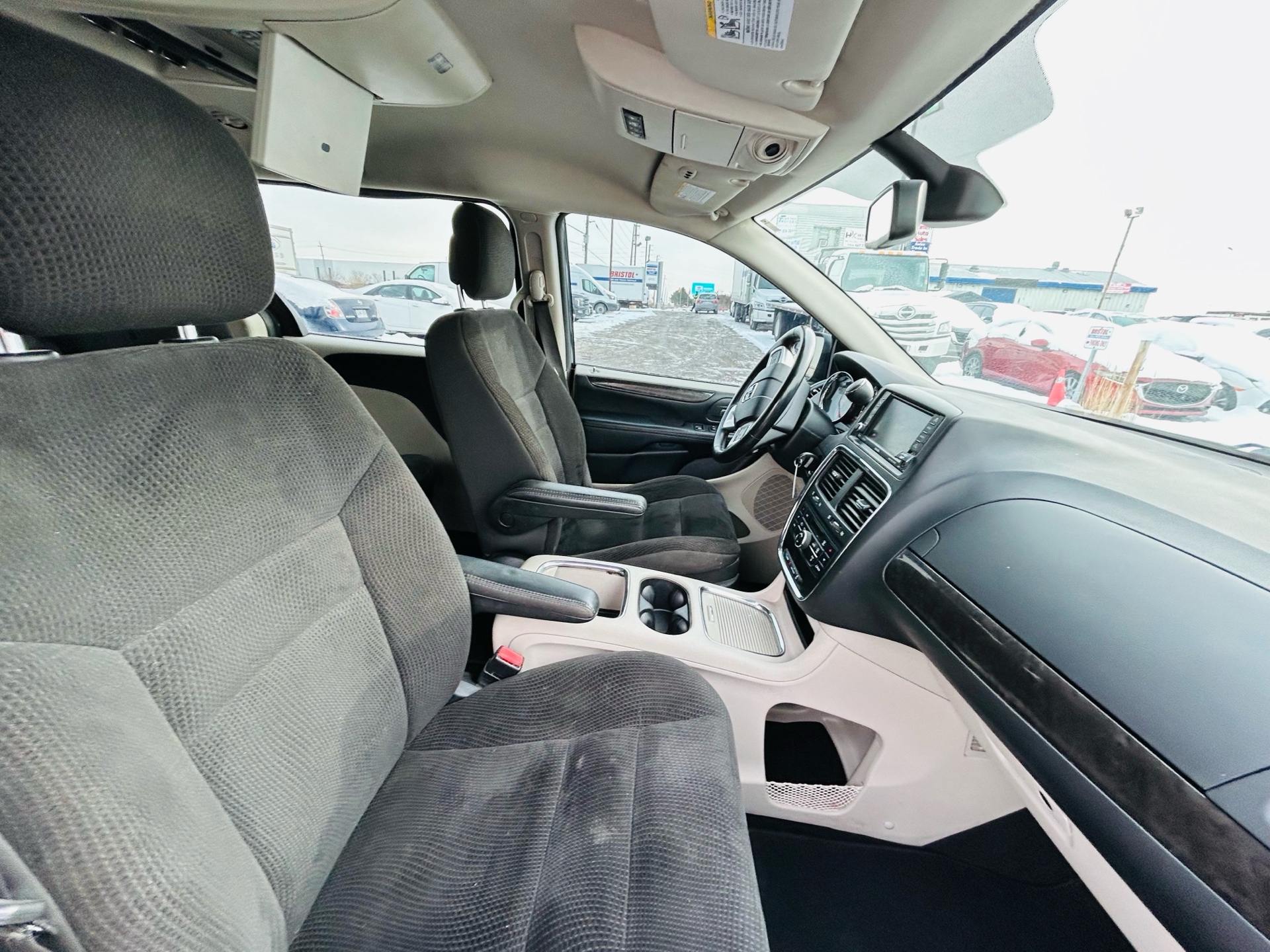 /hakimautosale/2019-Dodge-GrandCaravan-5968729477223917.jpg