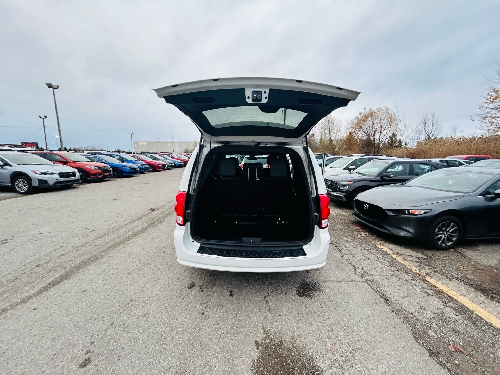 /hakimautosale/2019-Dodge-GrandCaravan-9067756513912097.jpg