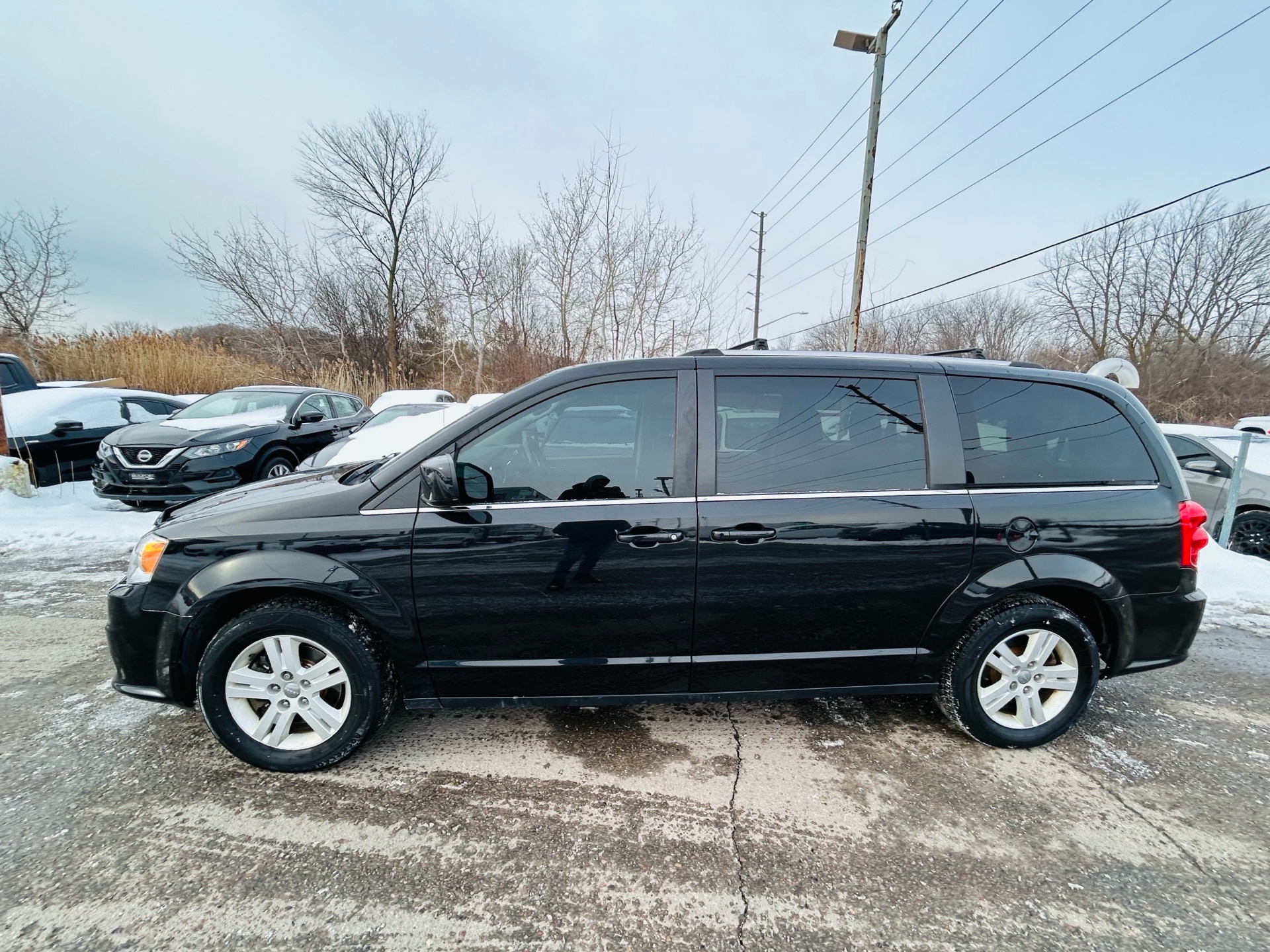 /hakimautosale/2019-Dodge-GrandCaravan-9377529778236413.jpg