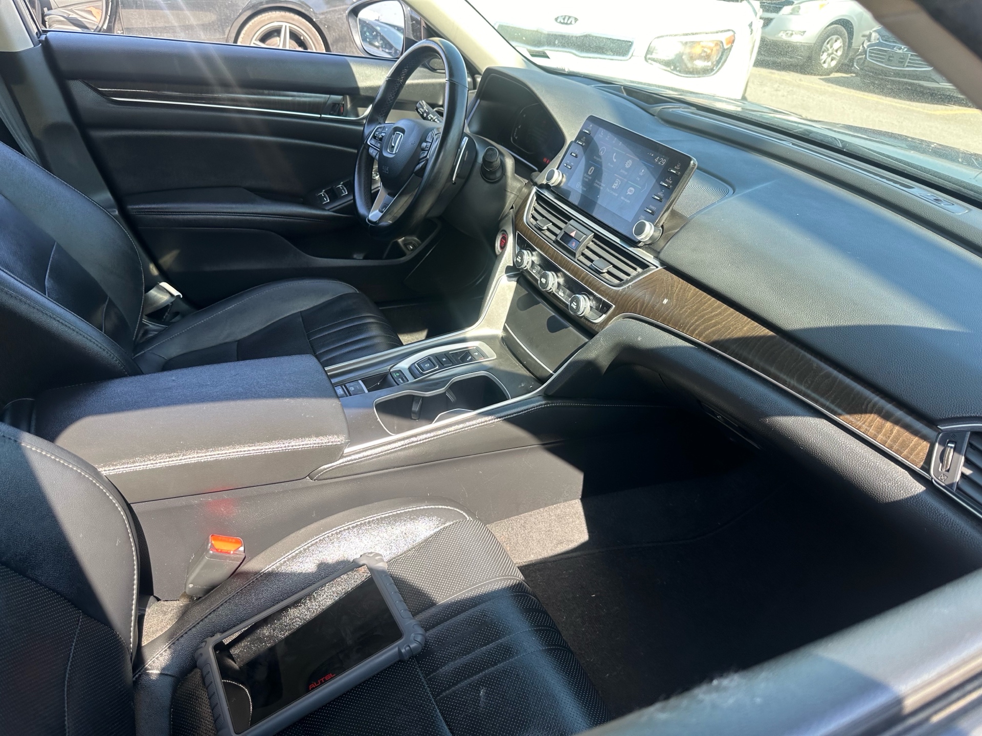 /hakimautosale/2019-Honda-Accord-828351883414574.jpg