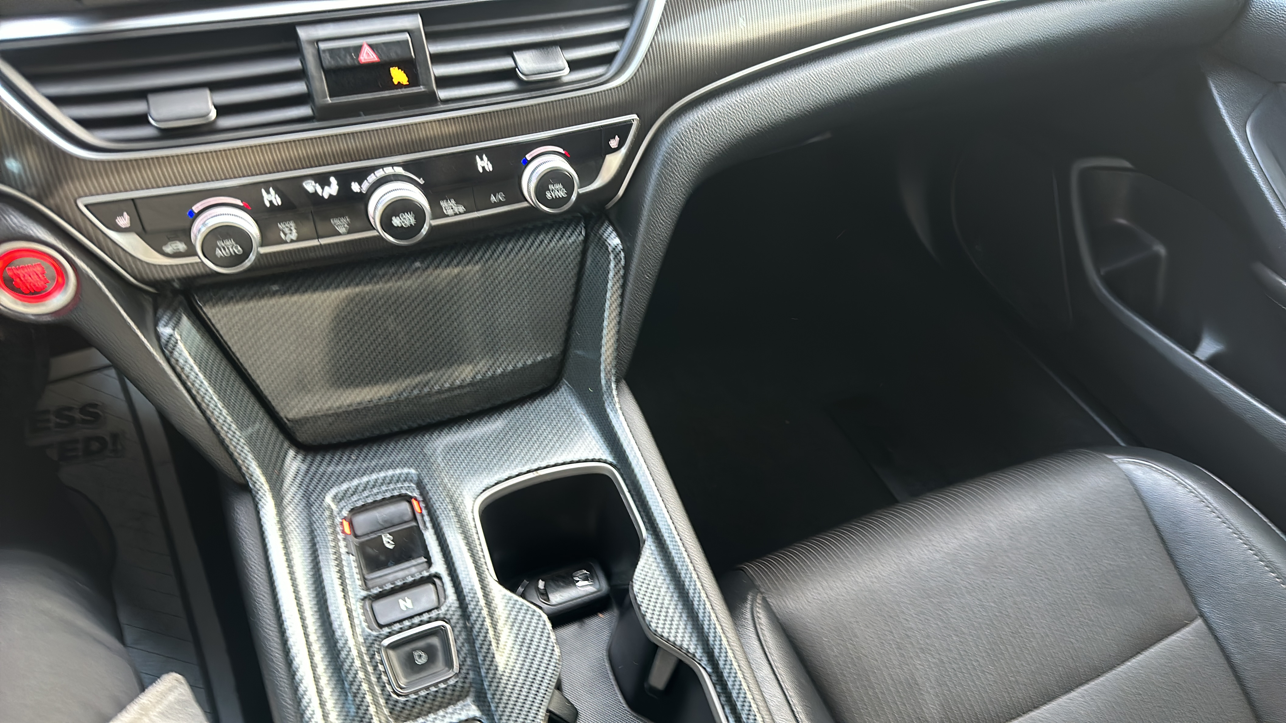 /hakimautosale/2019-Honda-AccordSedan-09823626300933097.jpg