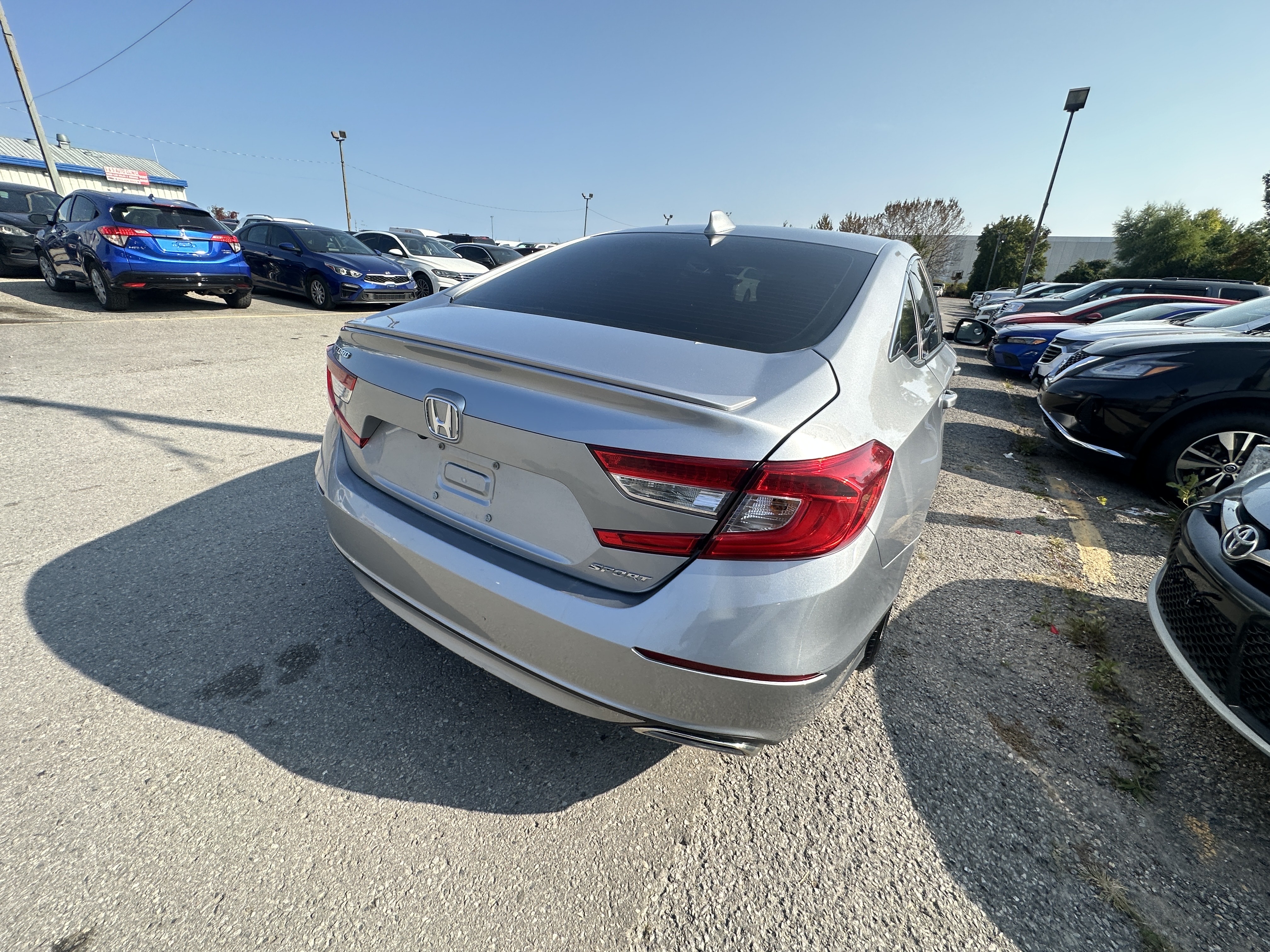 /hakimautosale/2019-Honda-AccordSedan-23190329694942302.jpg