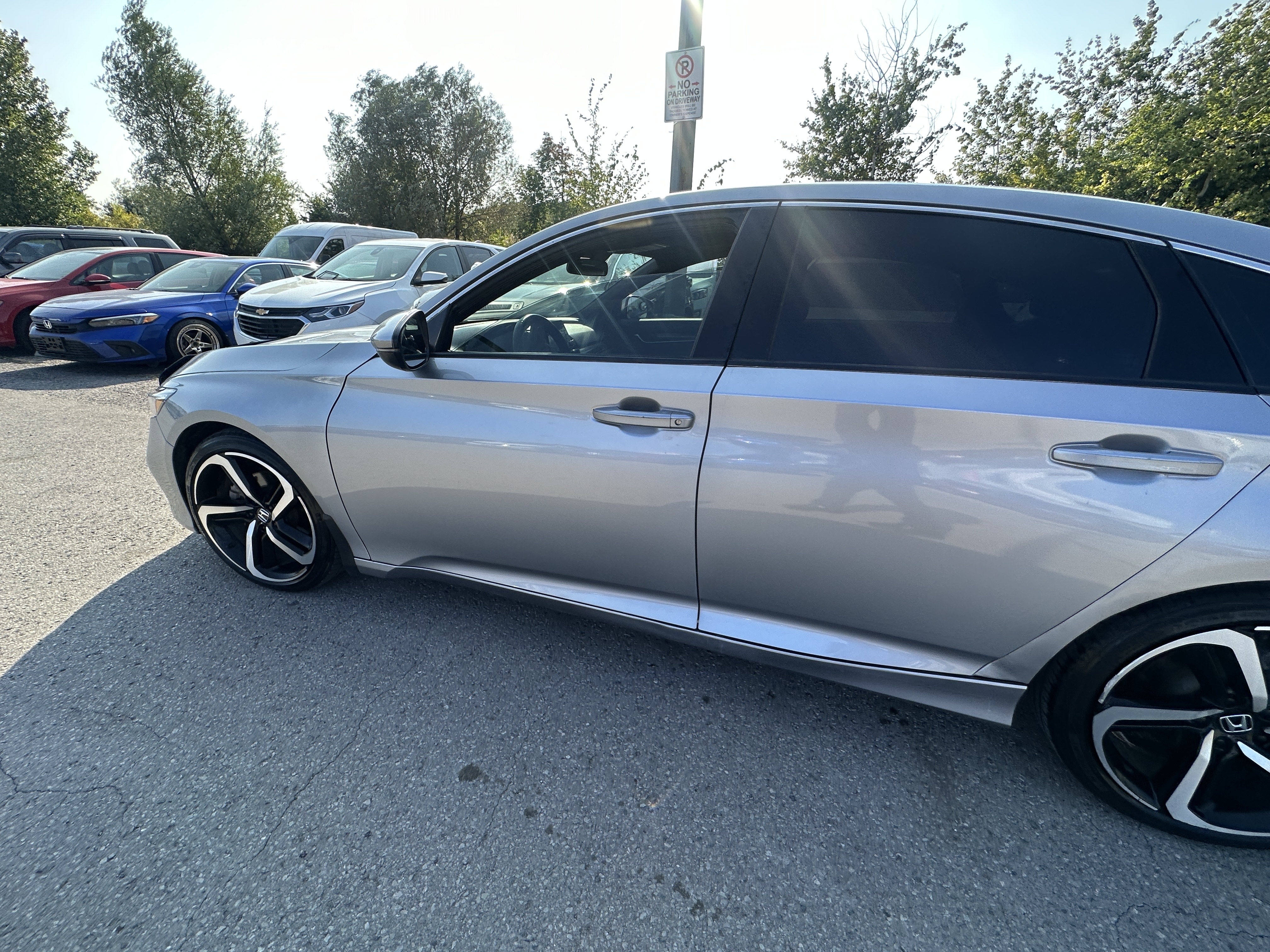 /hakimautosale/2019-Honda-AccordSedan-27137881659401497.jpg