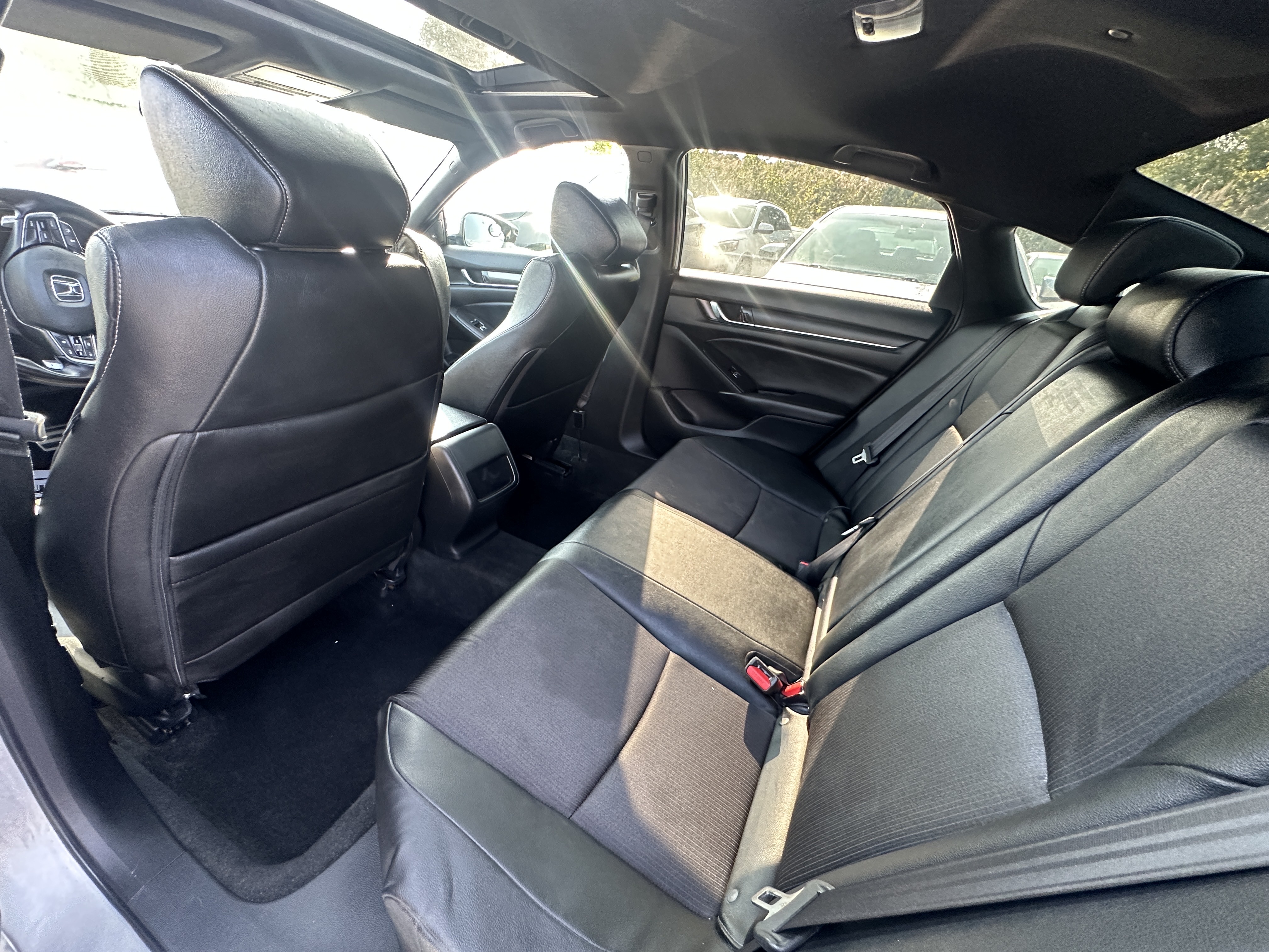 /hakimautosale/2019-Honda-AccordSedan-364659904519385.jpg