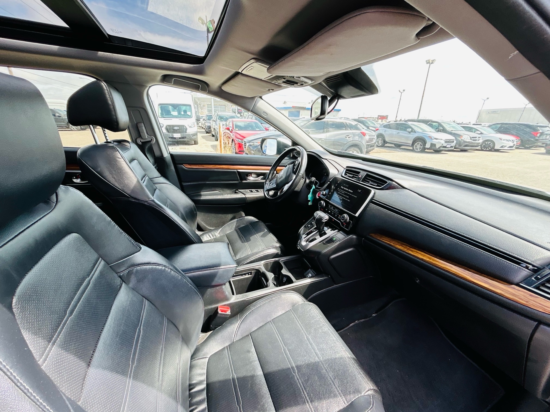 /hakimautosale/2019-Honda-CR-V-02209132639884337.jpg