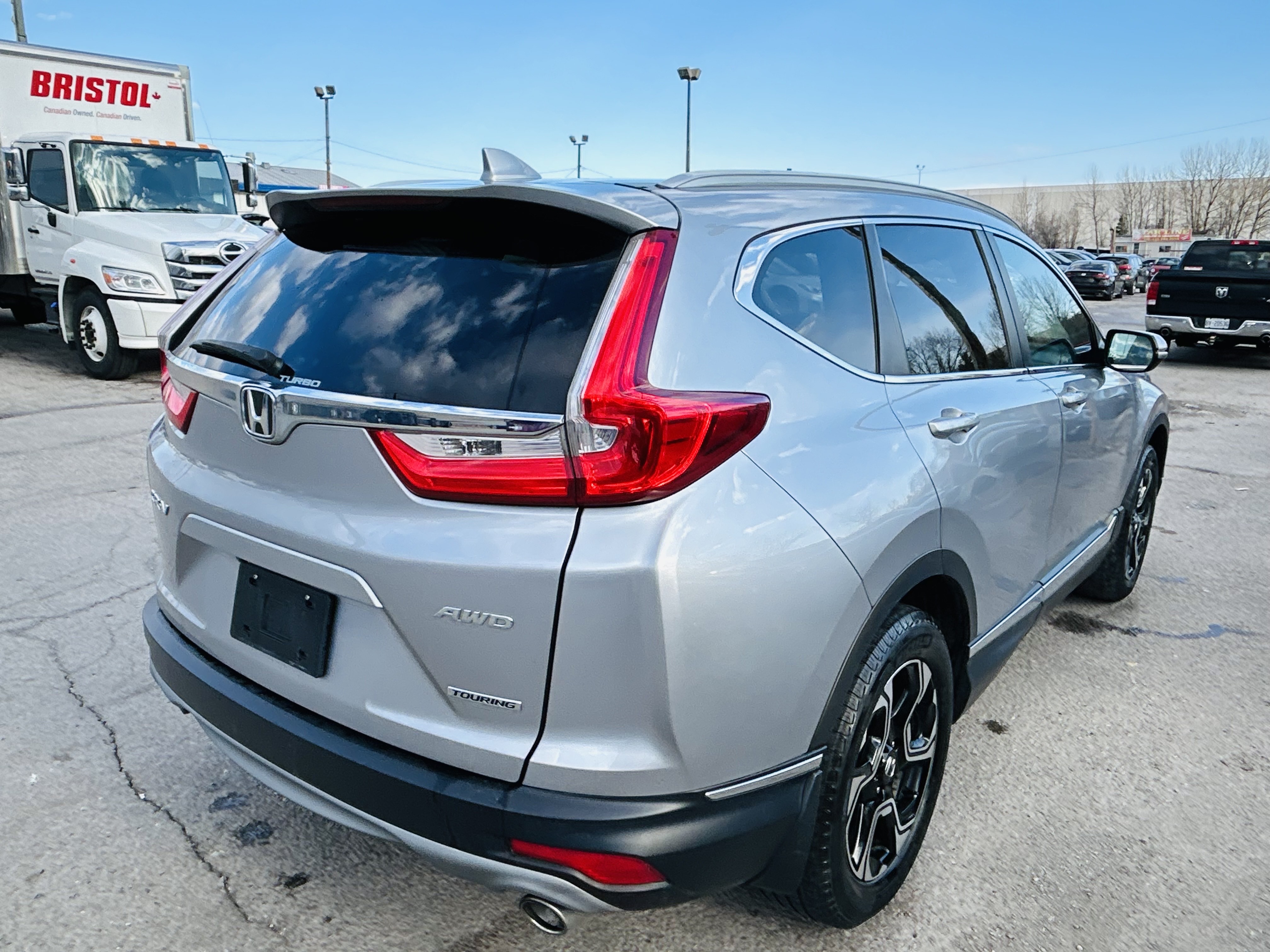 /hakimautosale/2019-Honda-CR-V-039781675664494864.jpg