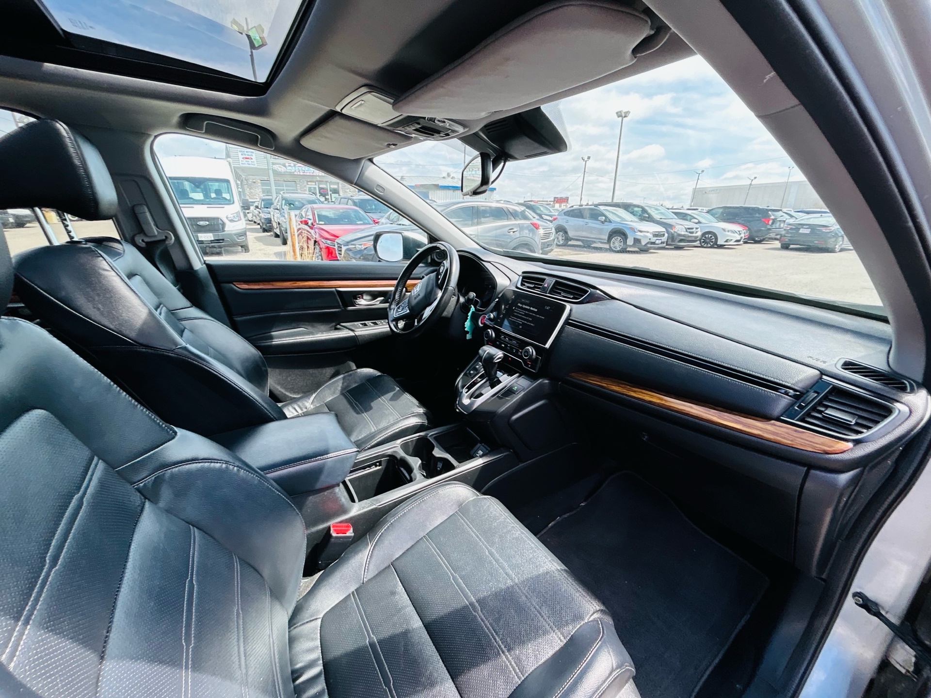 /hakimautosale/2019-Honda-CR-V-30133686392180414.jpg