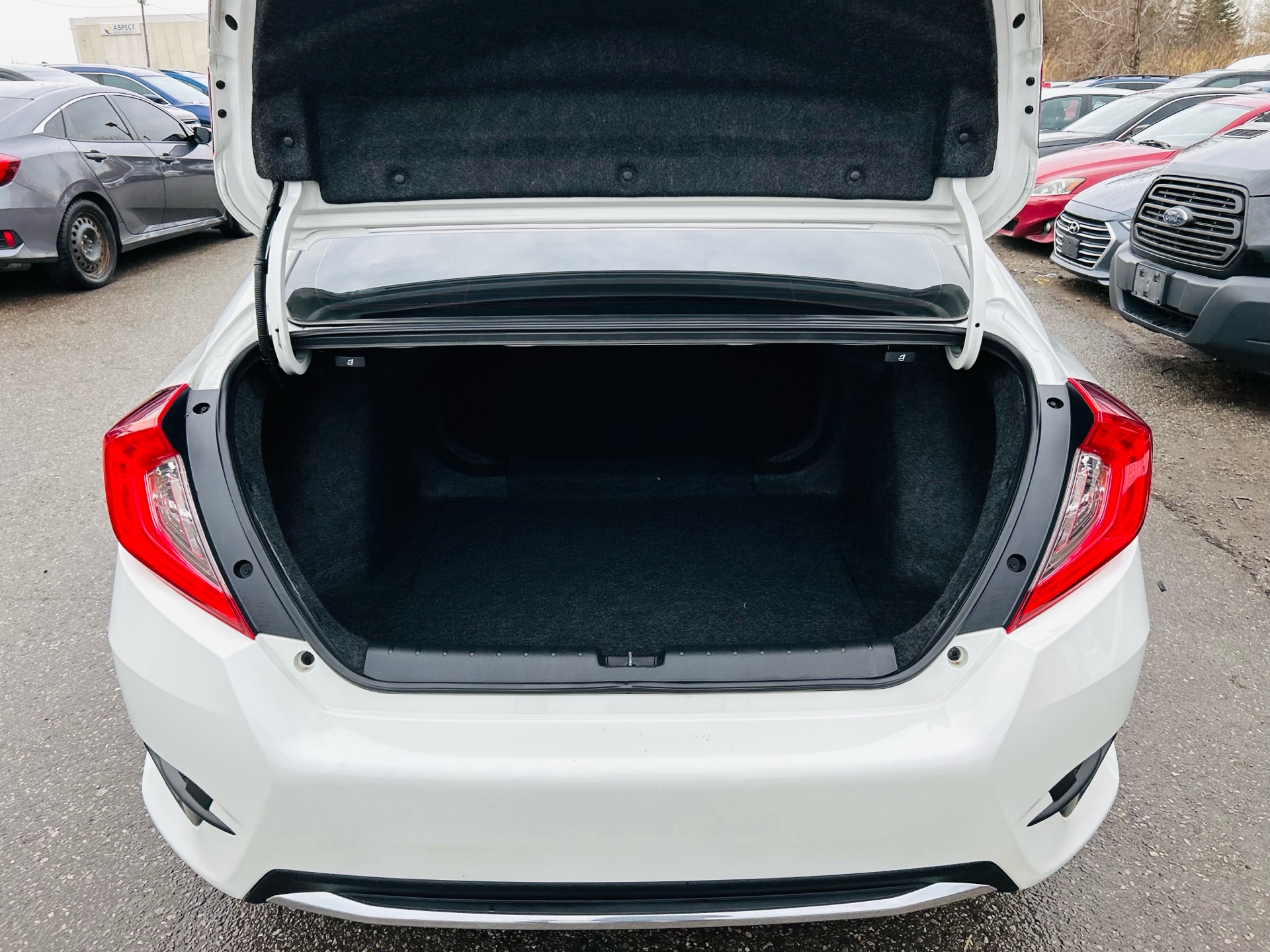/hakimautosale/2019-Honda-Civic-681897116501214.jpg