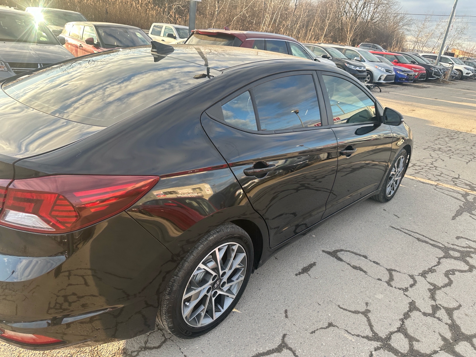 /hakimautosale/2019-Hyundai-Elantra-2864799300077927.jpg