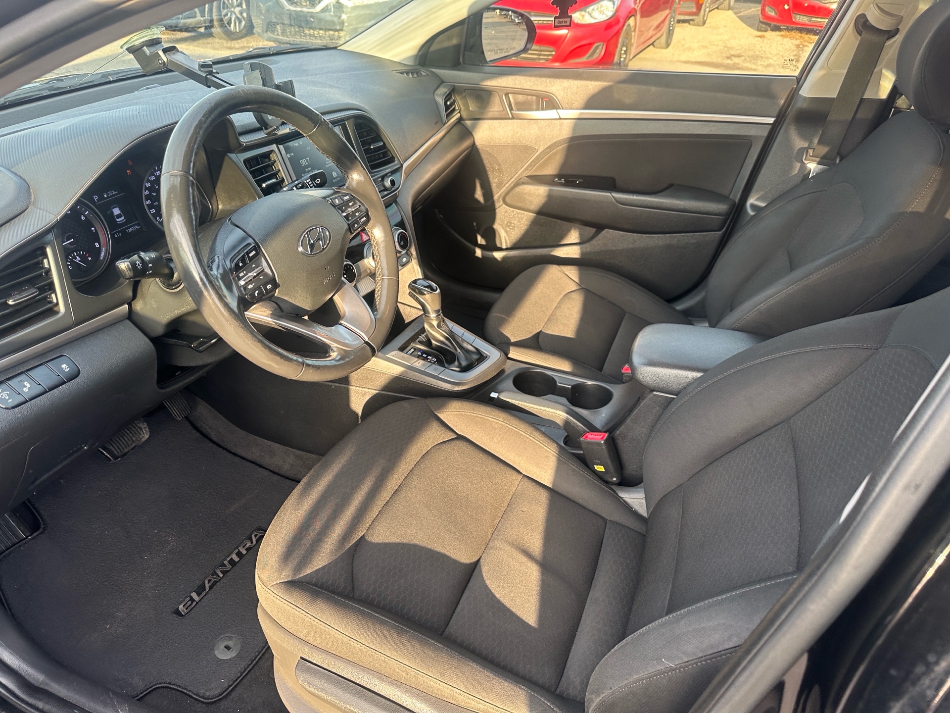 /hakimautosale/2019-Hyundai-Elantra-32669302492733276.jpg