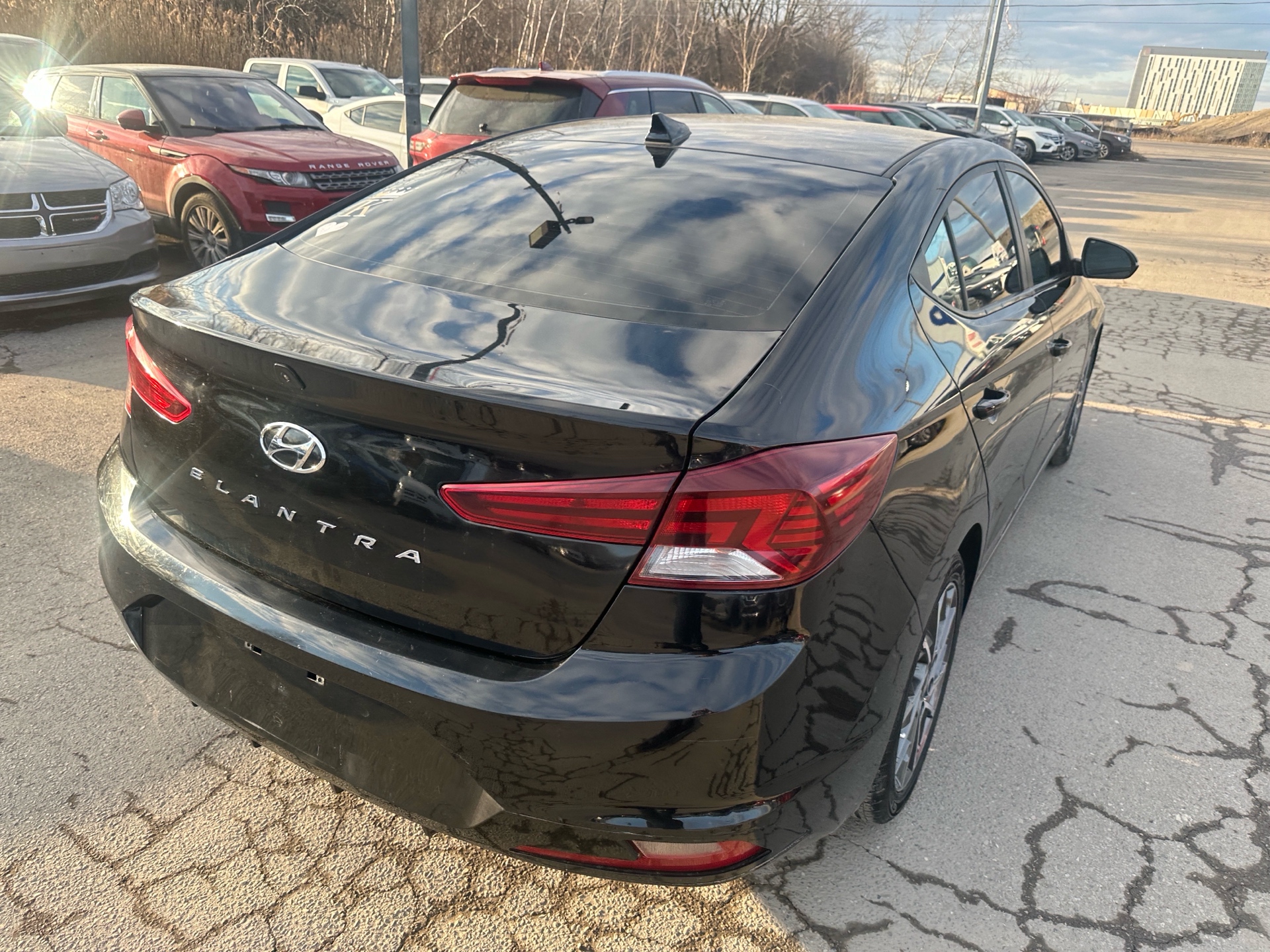 /hakimautosale/2019-Hyundai-Elantra-5993043921488395.jpg