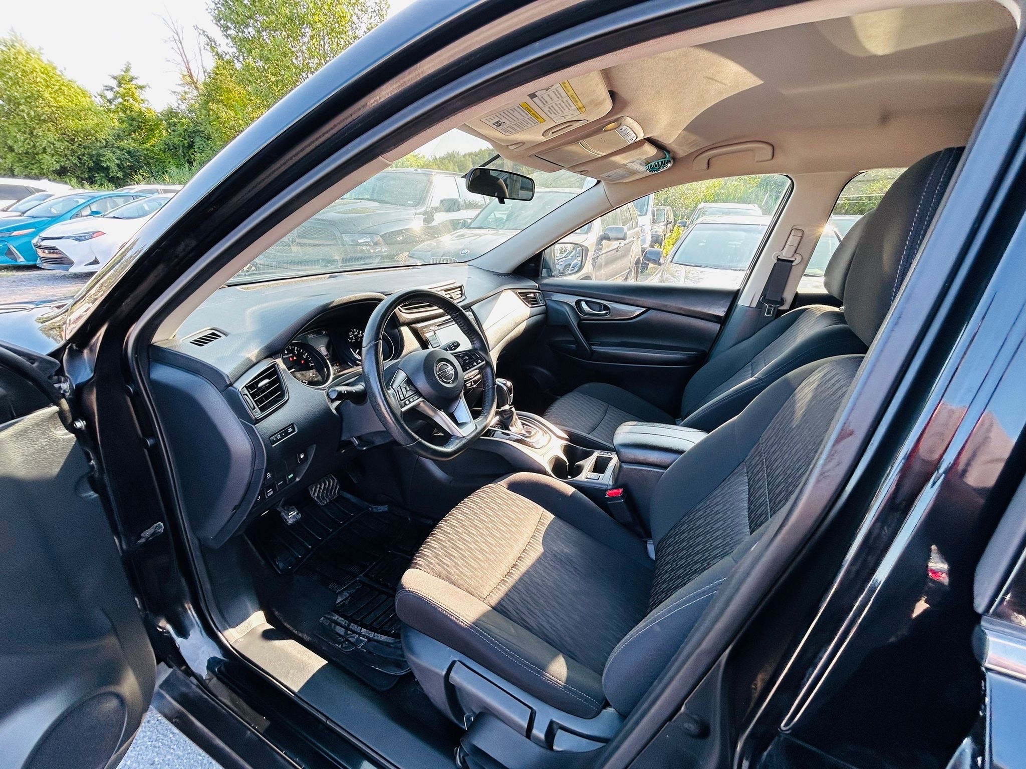 /hakimautosale/2019-Nissan-Rogue-04642442791815826.jpg