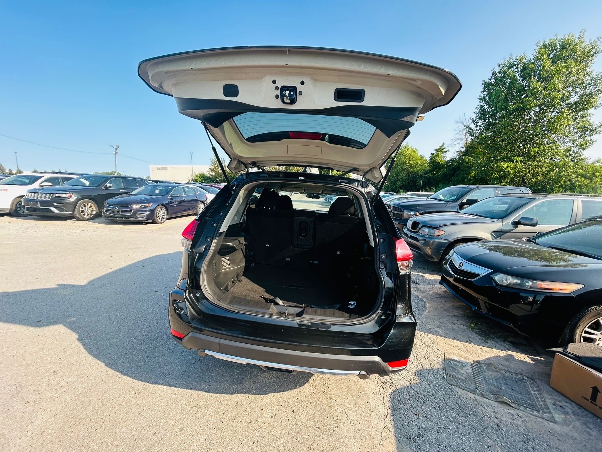 /hakimautosale/2019-Nissan-Rogue-2643465774077942.jpg