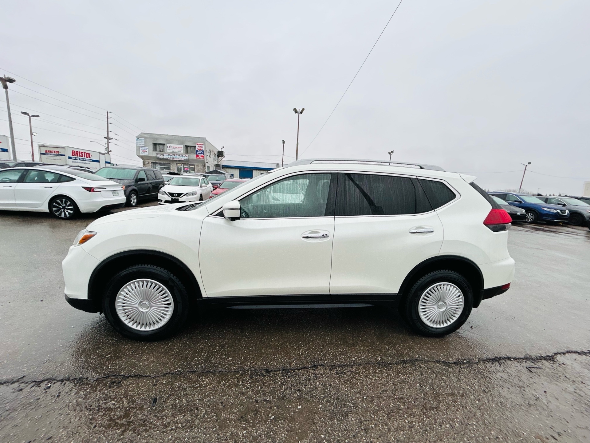 /hakimautosale/2019-Nissan-Rogue-2844143247464046.jpg