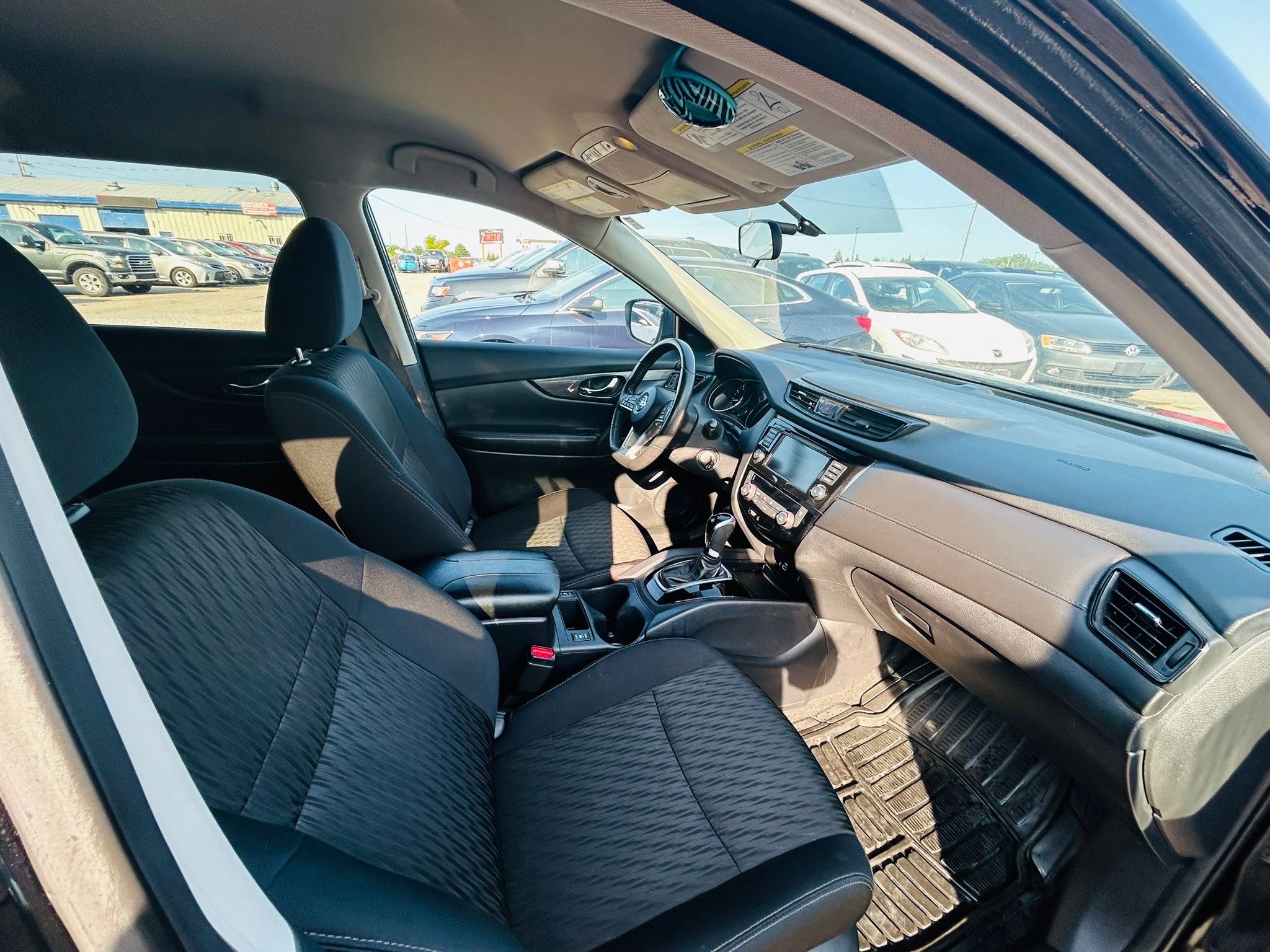 /hakimautosale/2019-Nissan-Rogue-5637475041191444.jpg