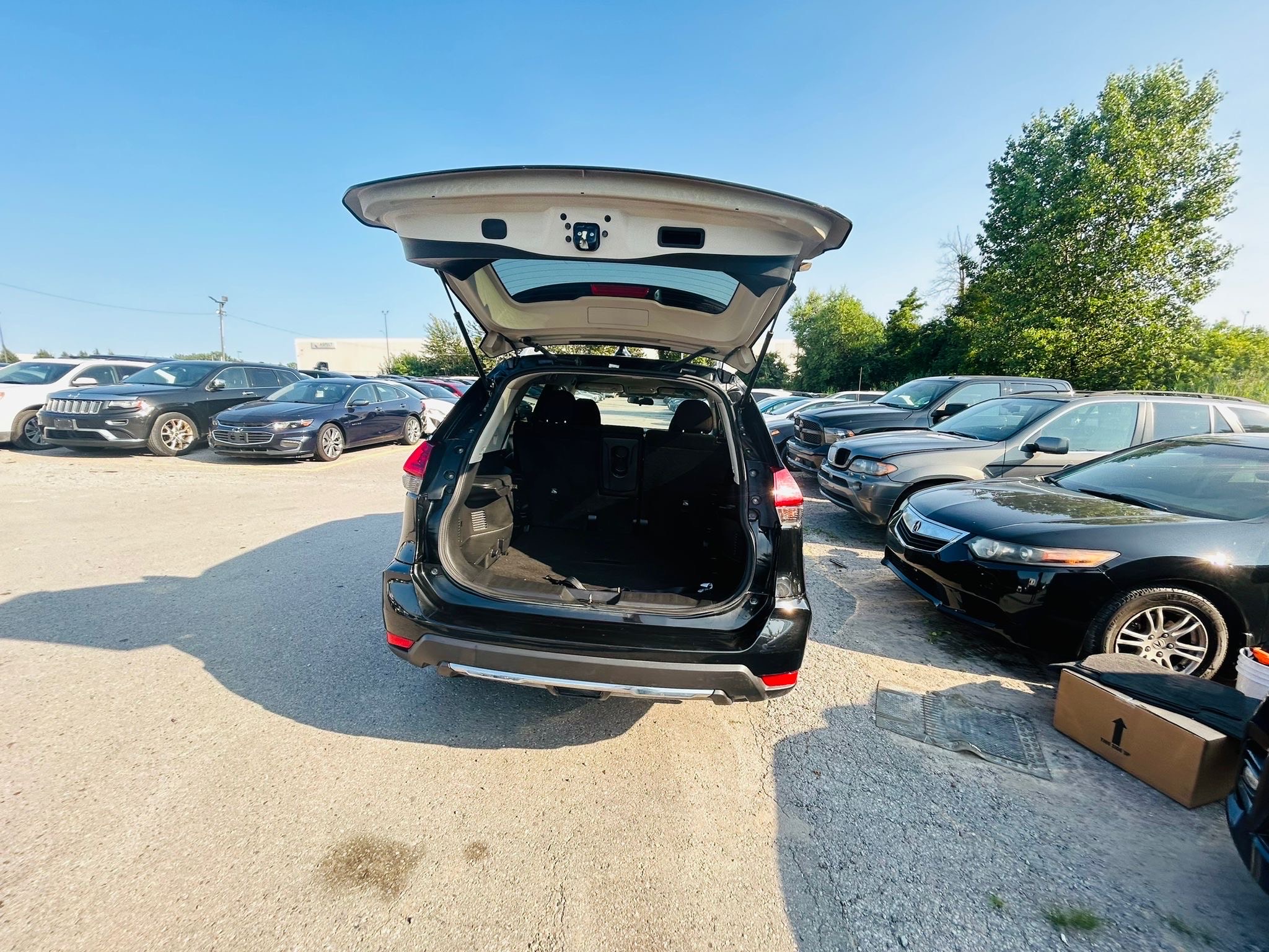 /hakimautosale/2019-Nissan-Rogue-7131275759657232.jpg