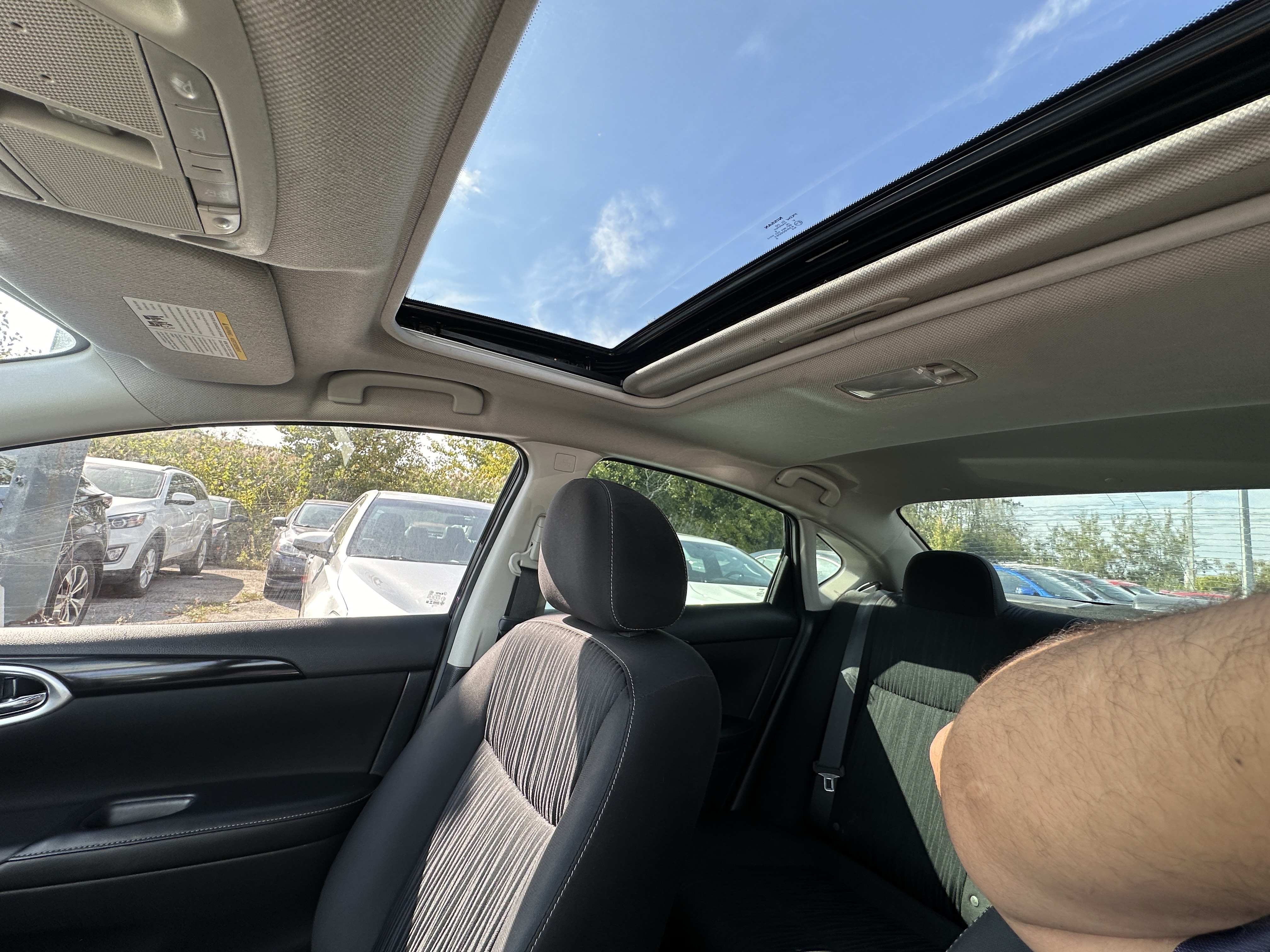 /hakimautosale/2019-Nissan-Sentra-5366482667156478.jpg