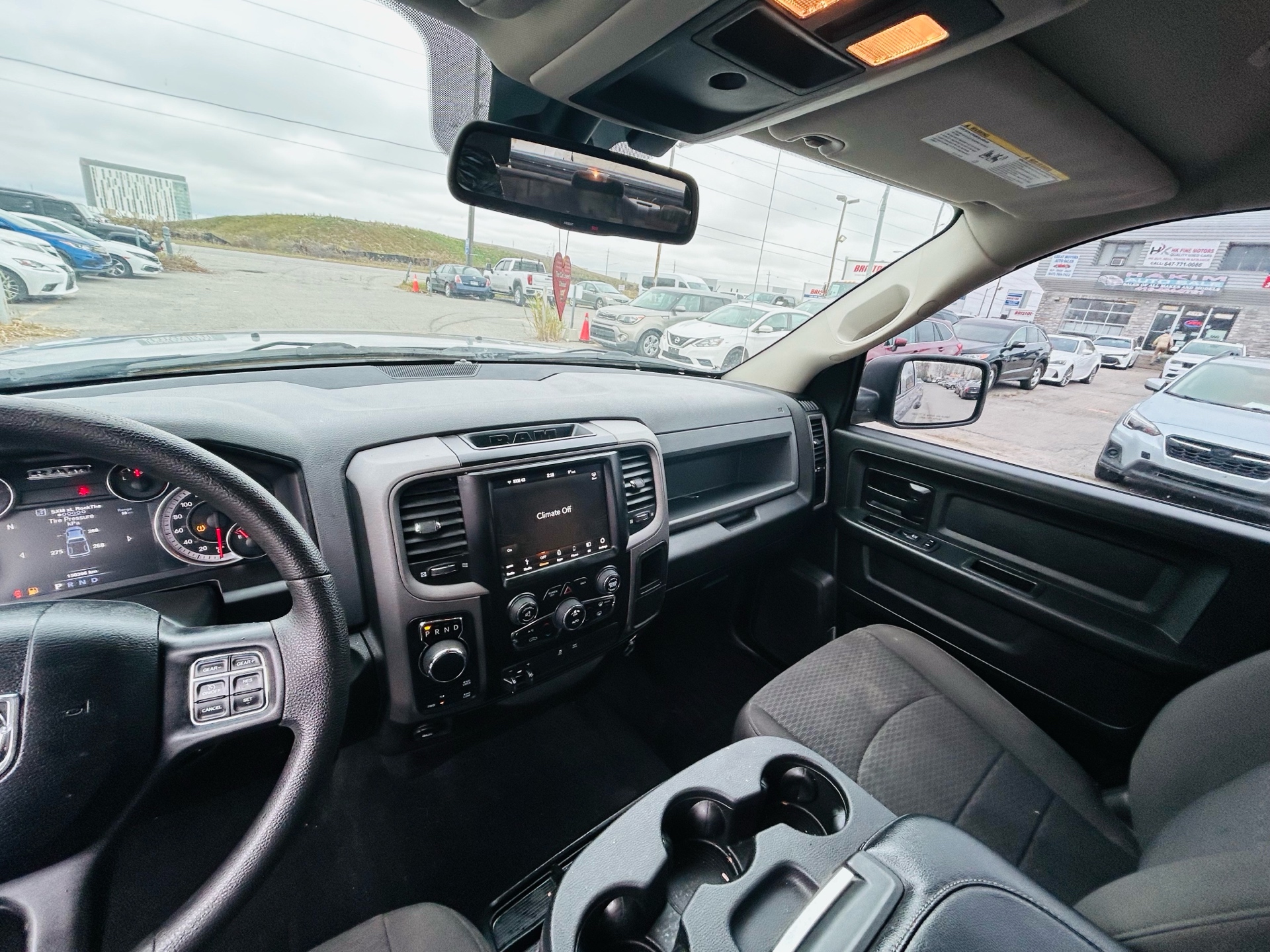 /hakimautosale/2019-Ram-1500Classic-16356212690688232.jpg