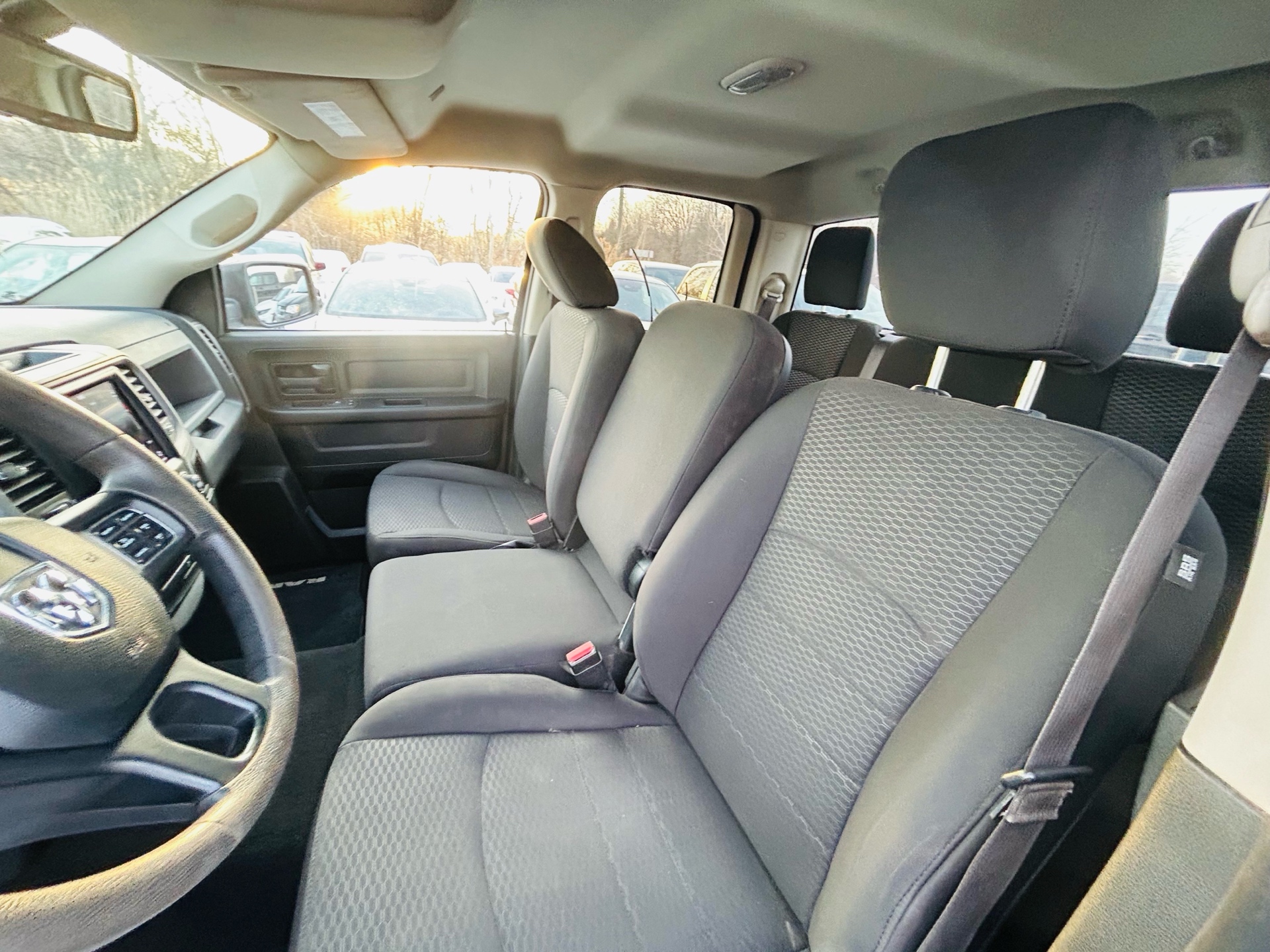 /hakimautosale/2019-Ram-1500Classic-213187691775516.jpg