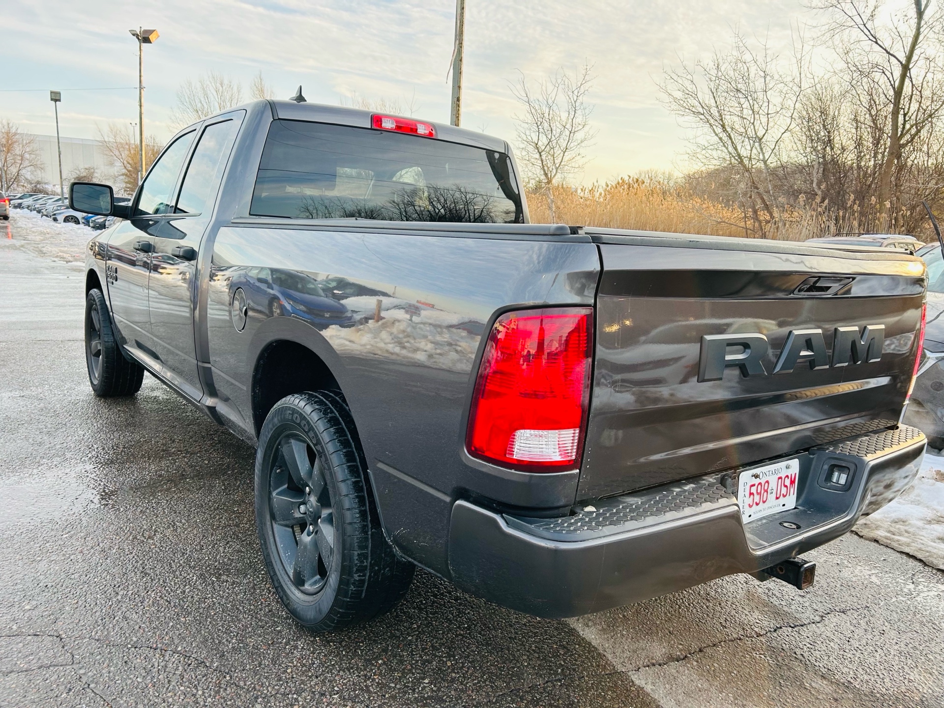 /hakimautosale/2019-Ram-1500Classic-2832065816217555.jpg