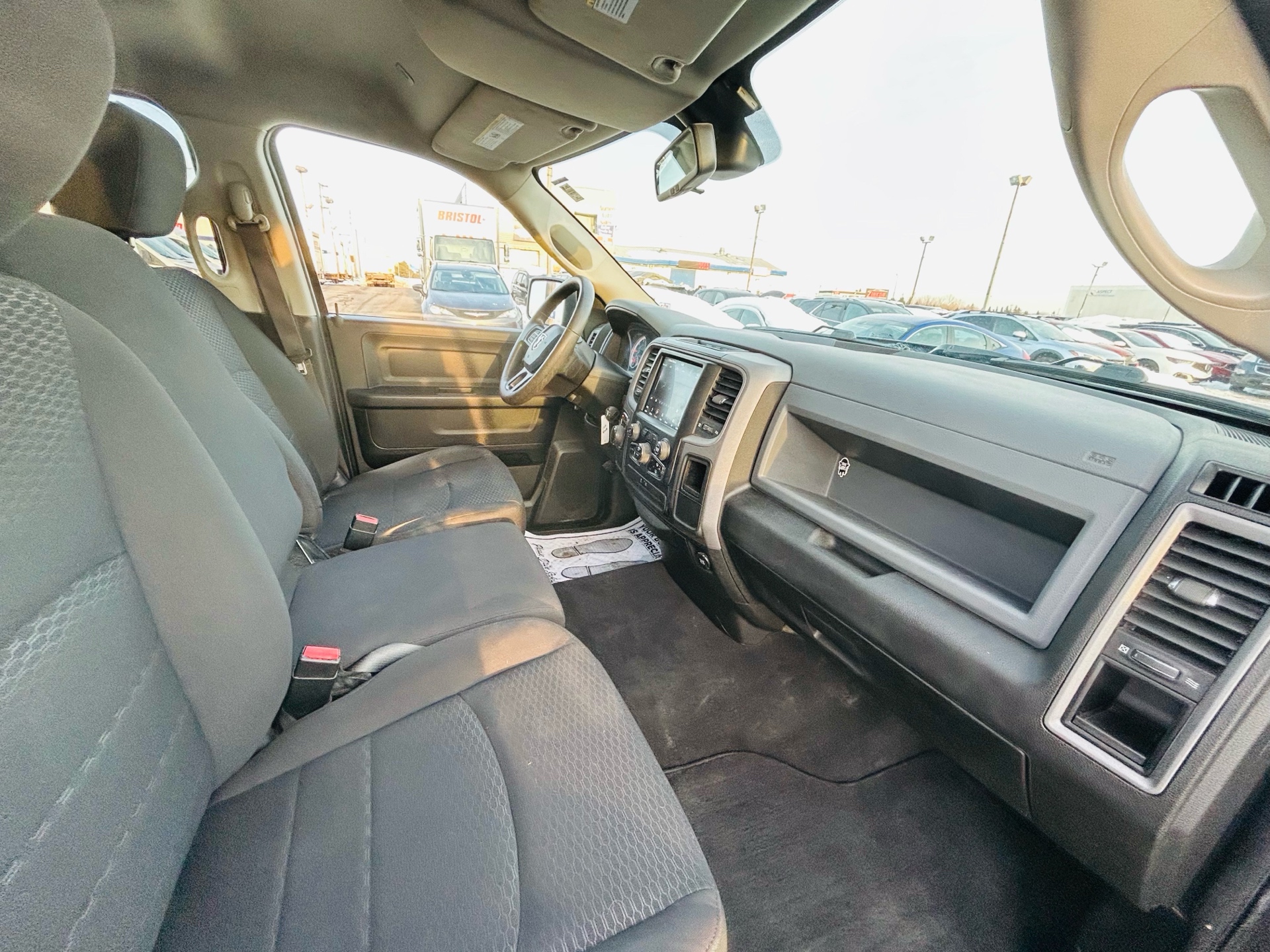 /hakimautosale/2019-Ram-1500Classic-3564507597212645.jpg