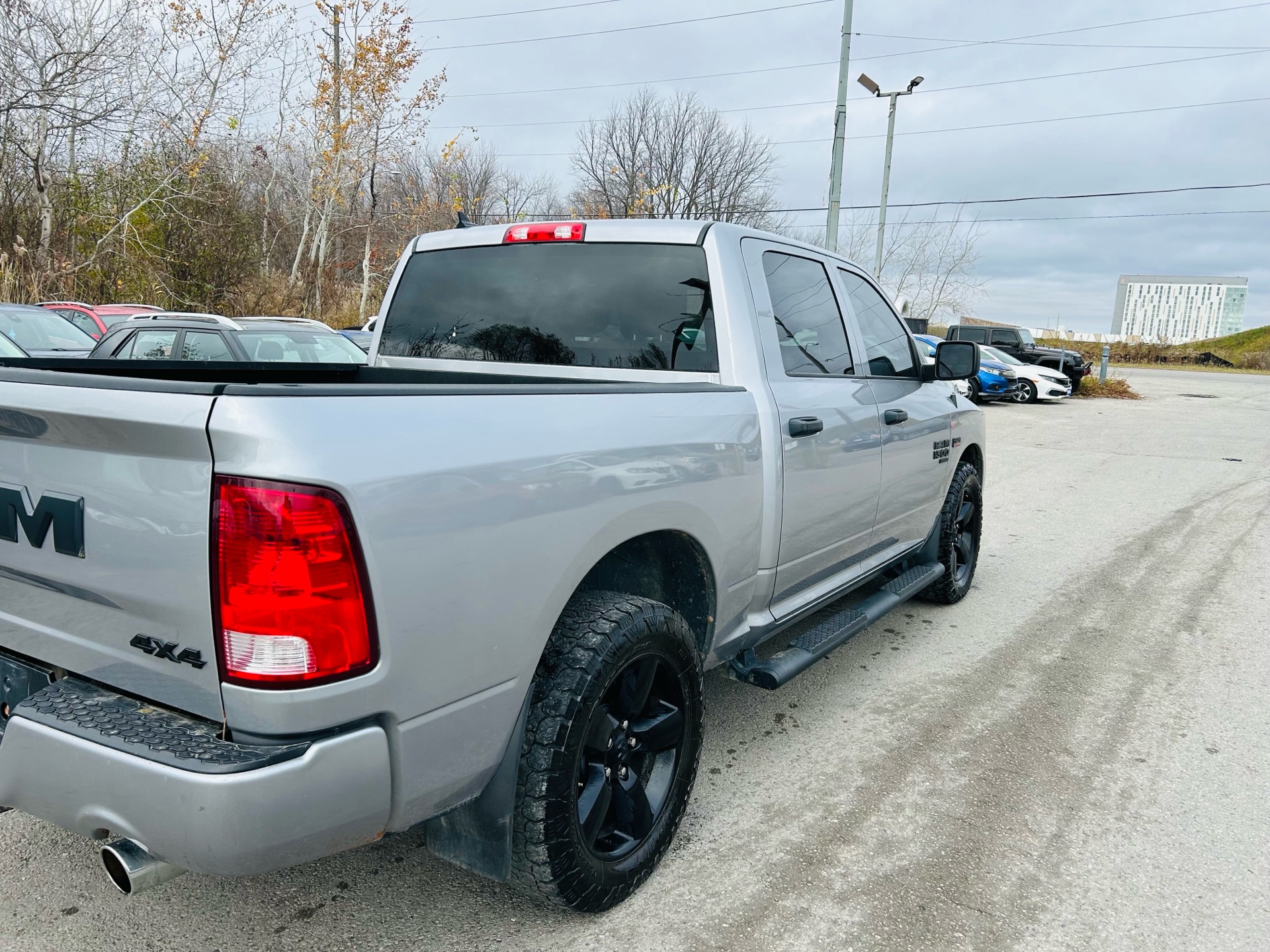 /hakimautosale/2019-Ram-1500Classic-6105611844835839.jpg