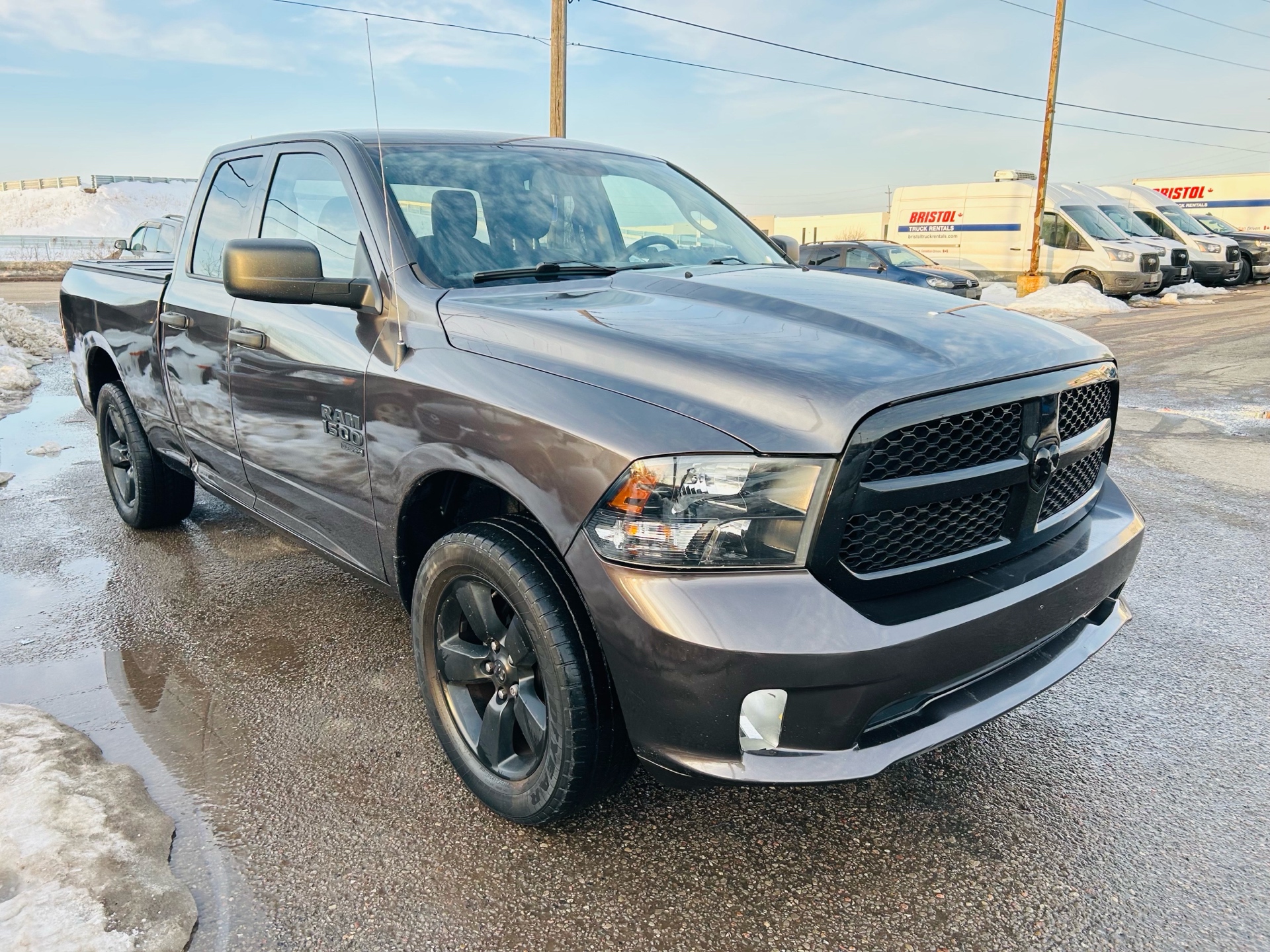 /hakimautosale/2019-Ram-1500Classic-6187709232293539.jpg