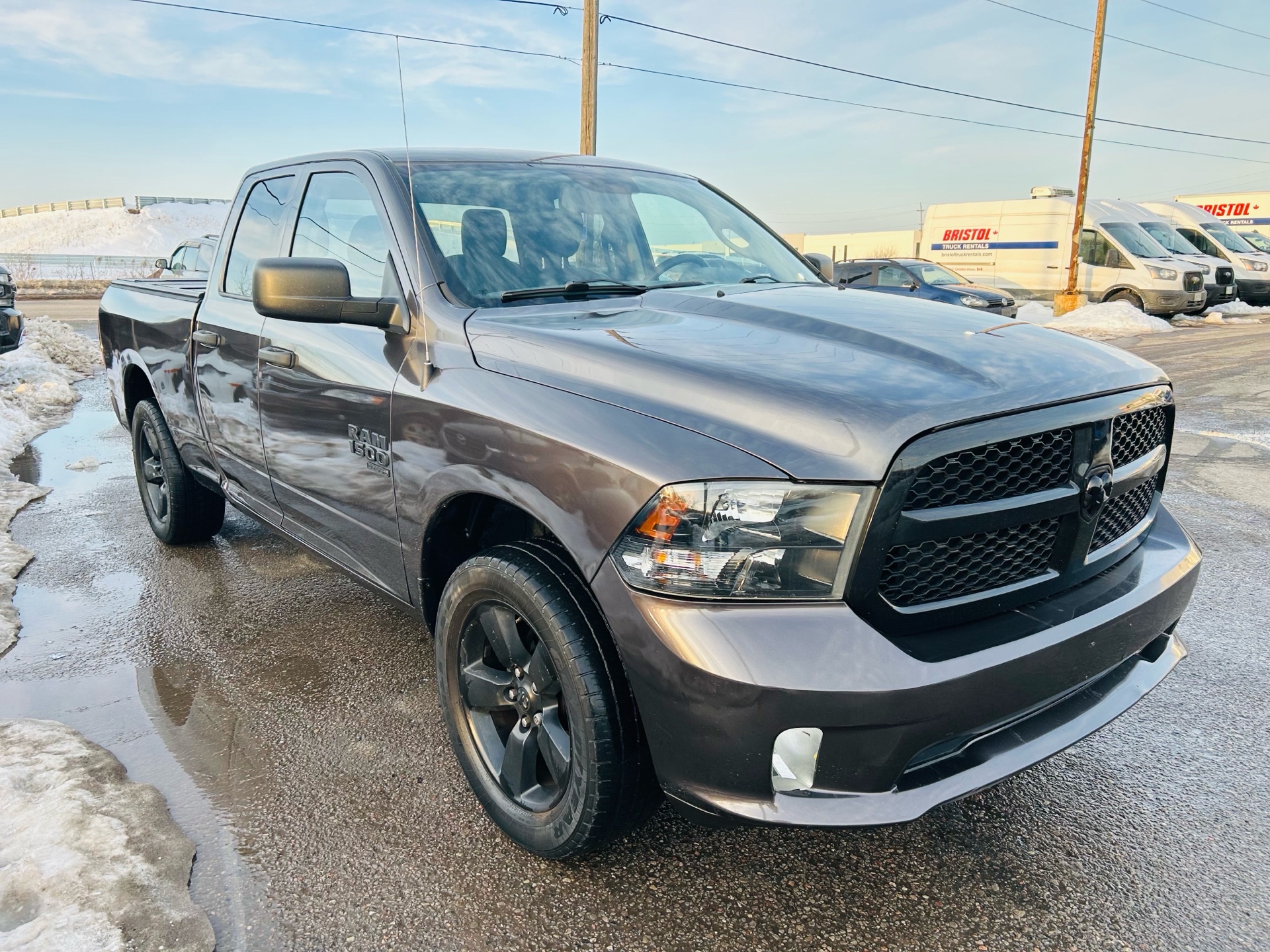 /hakimautosale/2019-Ram-1500Classic-8752555950302678.jpg