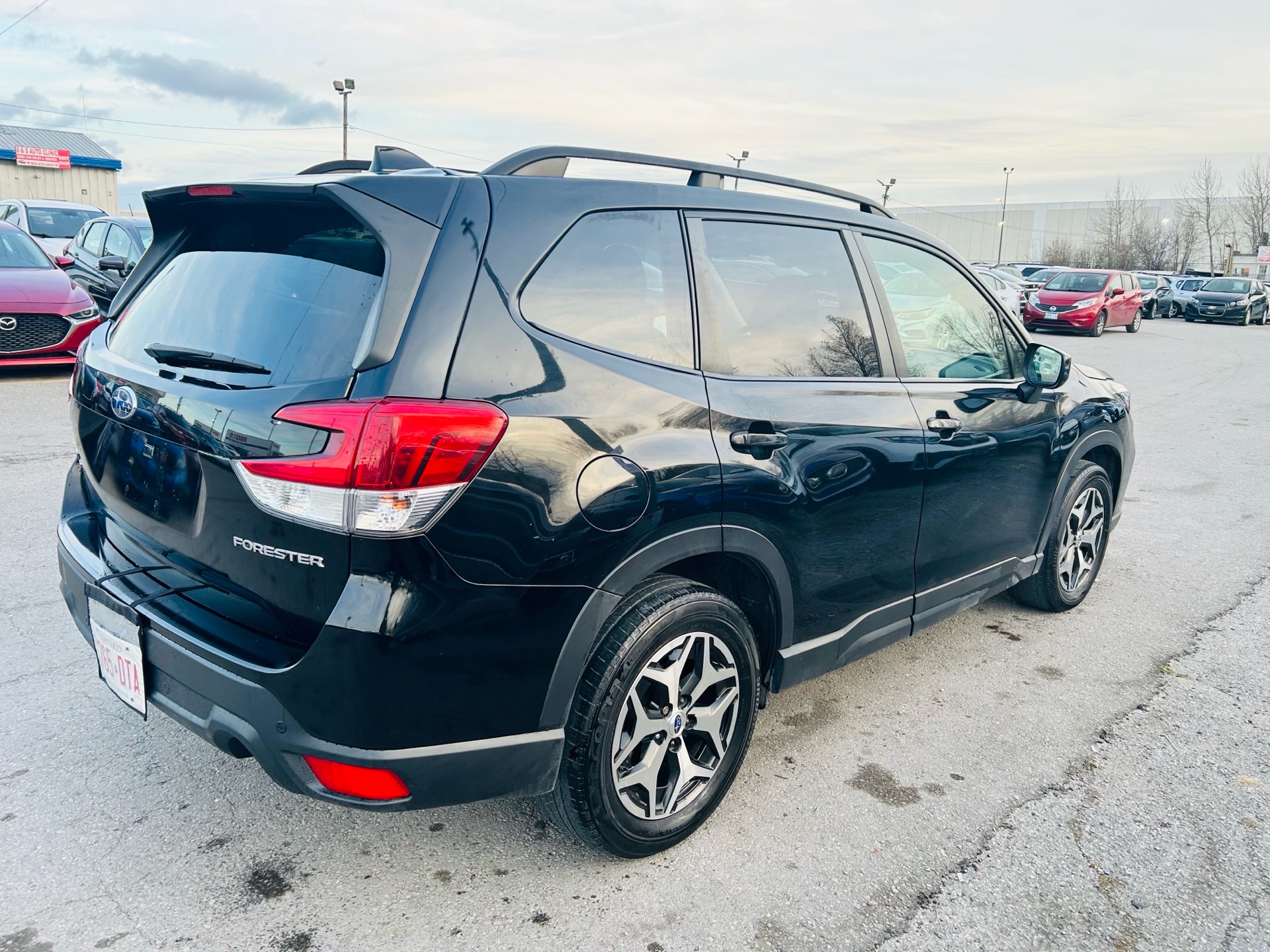 /hakimautosale/2019-Subaru-Forester-47180531952446847.jpg