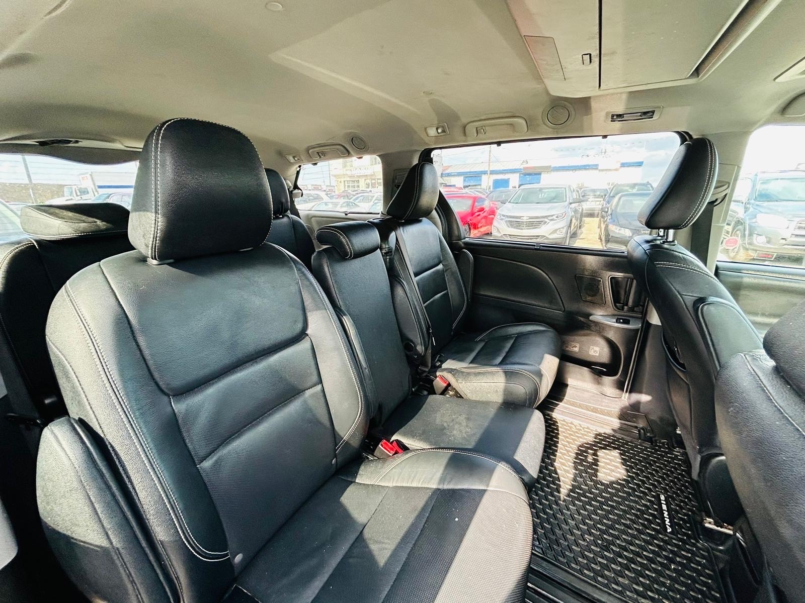 /hakimautosale/2019-Toyota-Sienna-023870813400674207.jpg
