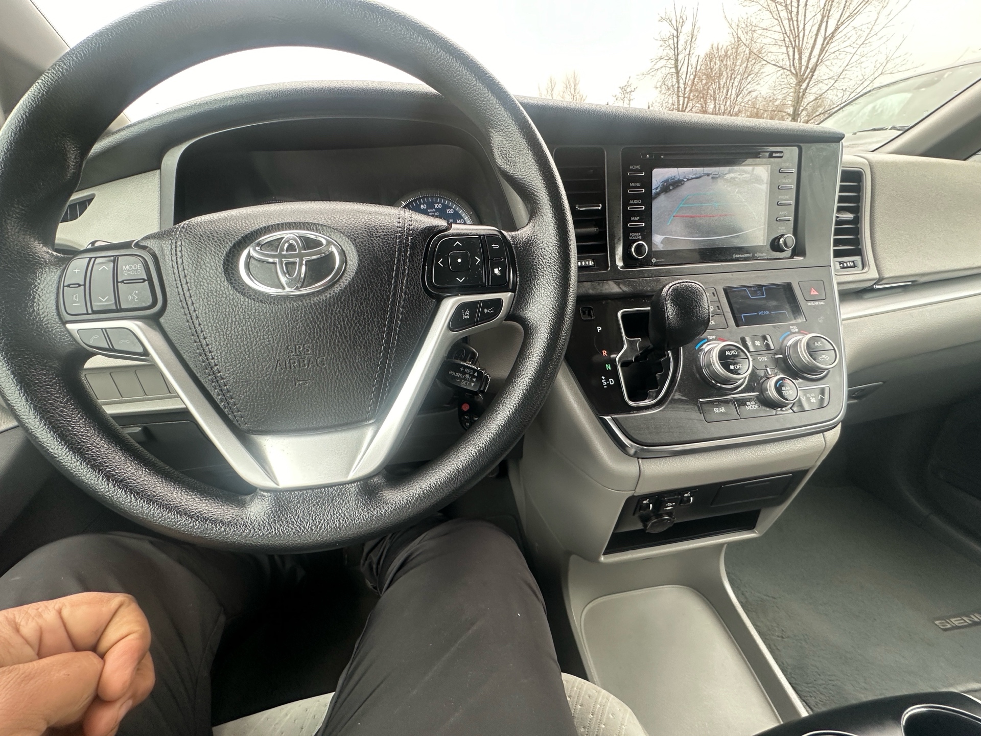 /hakimautosale/2019-Toyota-Sienna-2176009454796688.jpg