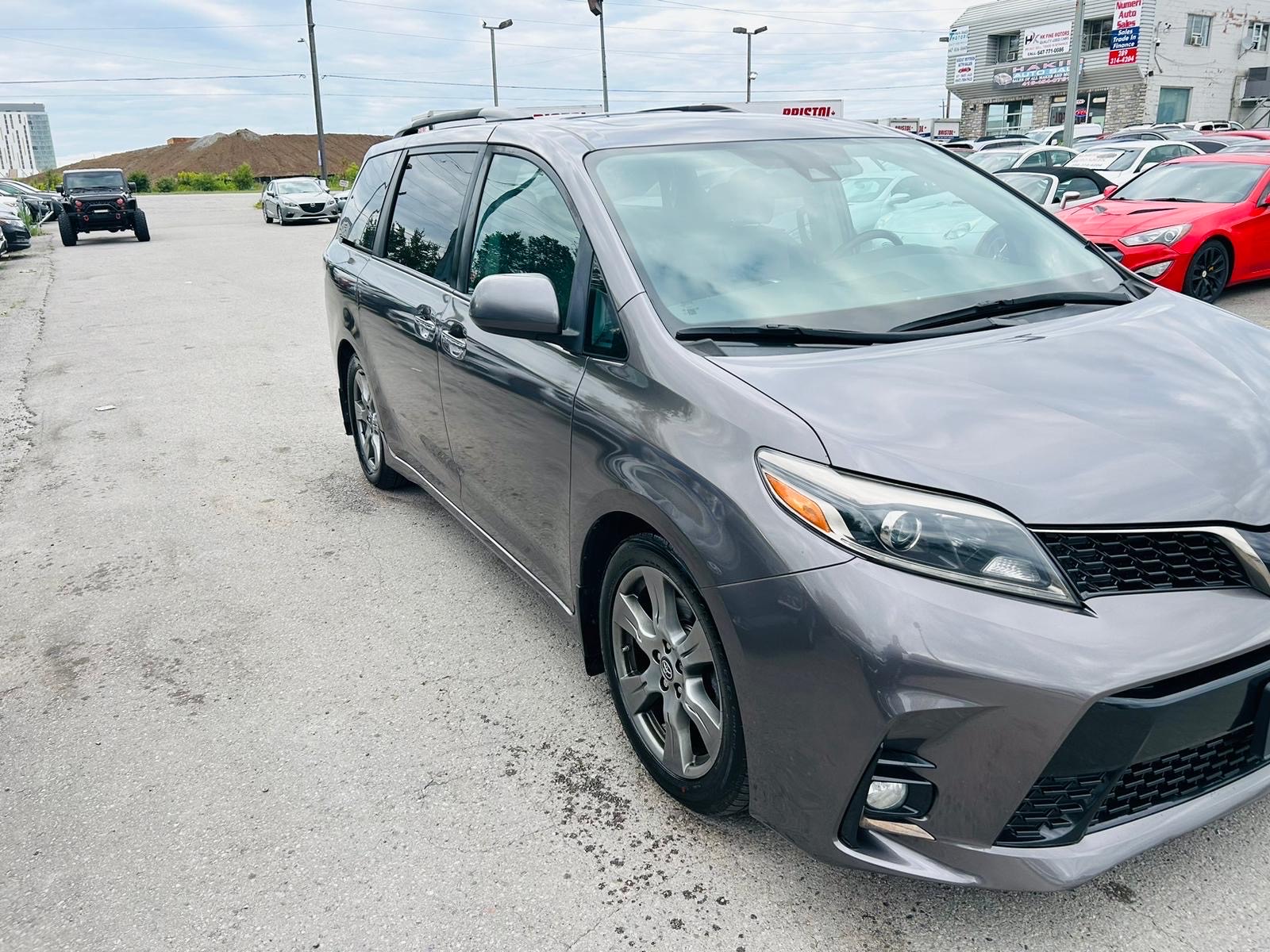 /hakimautosale/2019-Toyota-Sienna-38361308832433516.jpg
