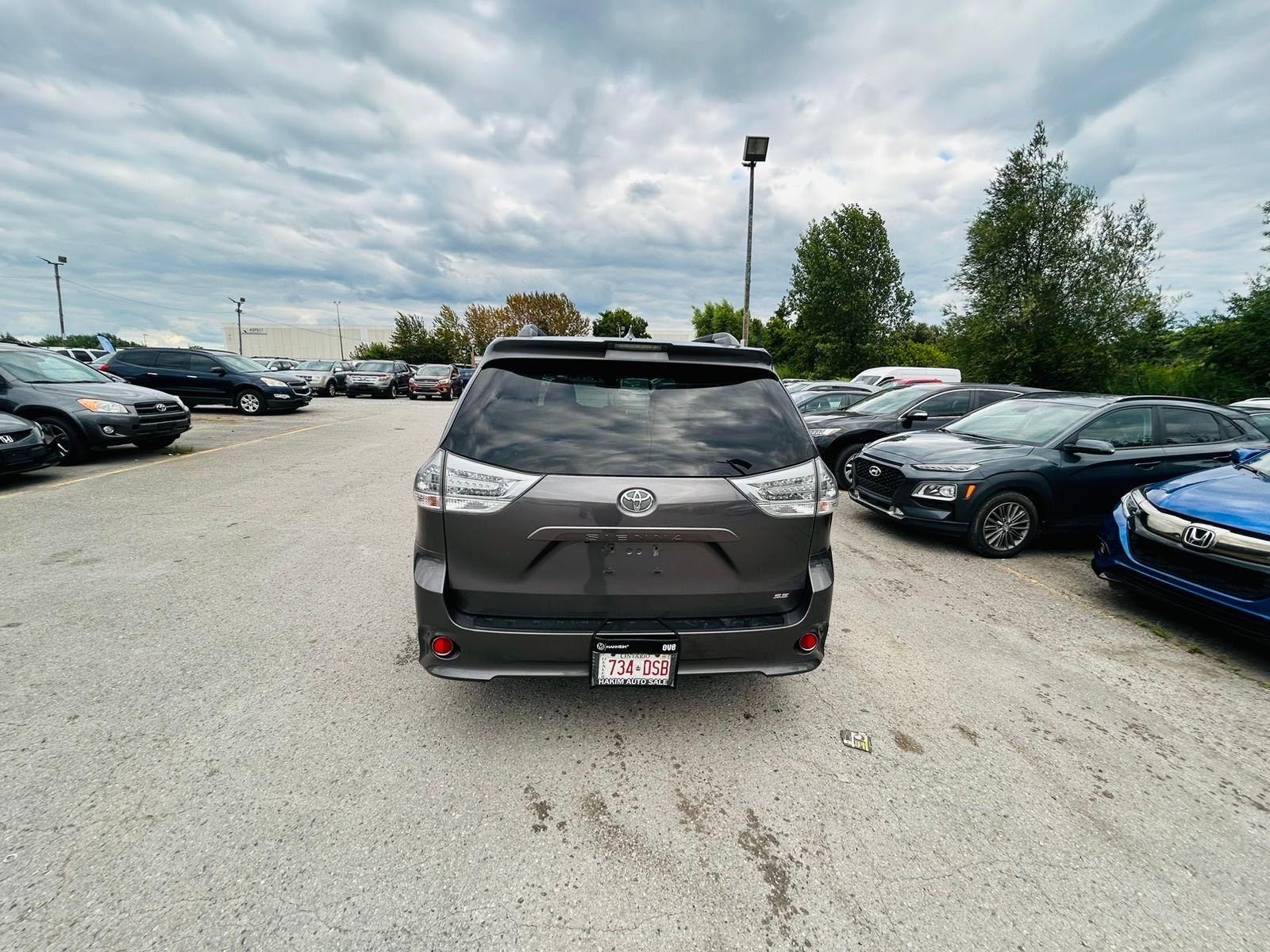 /hakimautosale/2019-Toyota-Sienna-3905232145688138.jpg