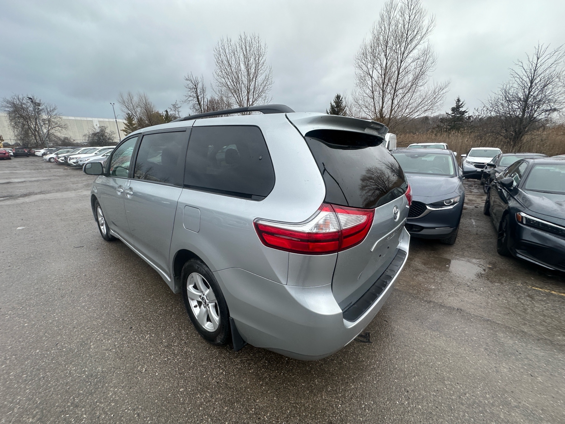 /hakimautosale/2019-Toyota-Sienna-7665261240326946.jpg