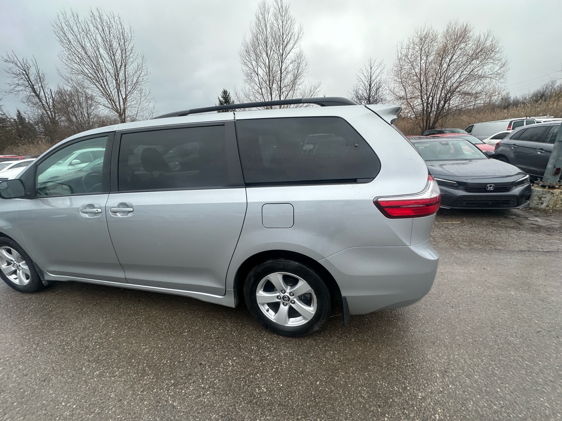 /hakimautosale/2019-Toyota-Sienna-8270184164713477.jpg
