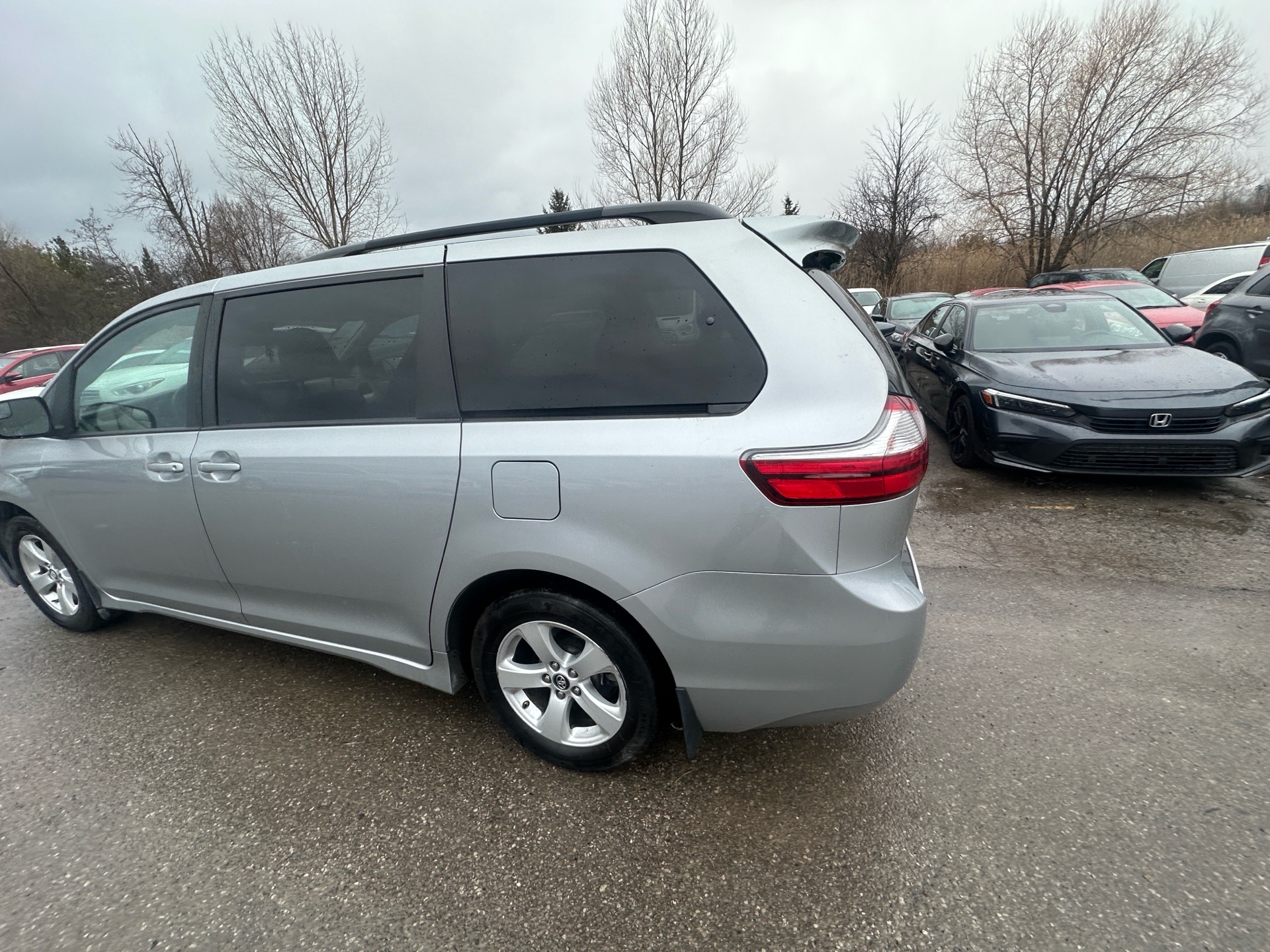 /hakimautosale/2019-Toyota-Sienna-8975794941550133.jpg