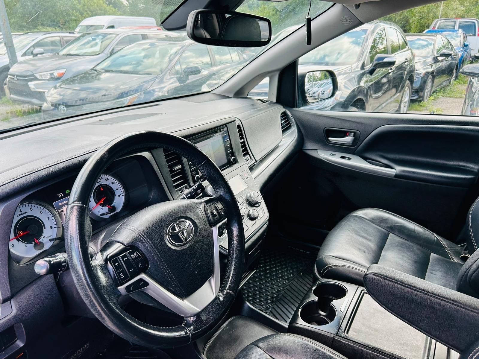 /hakimautosale/2019-Toyota-Sienna-9437928481185598.jpg