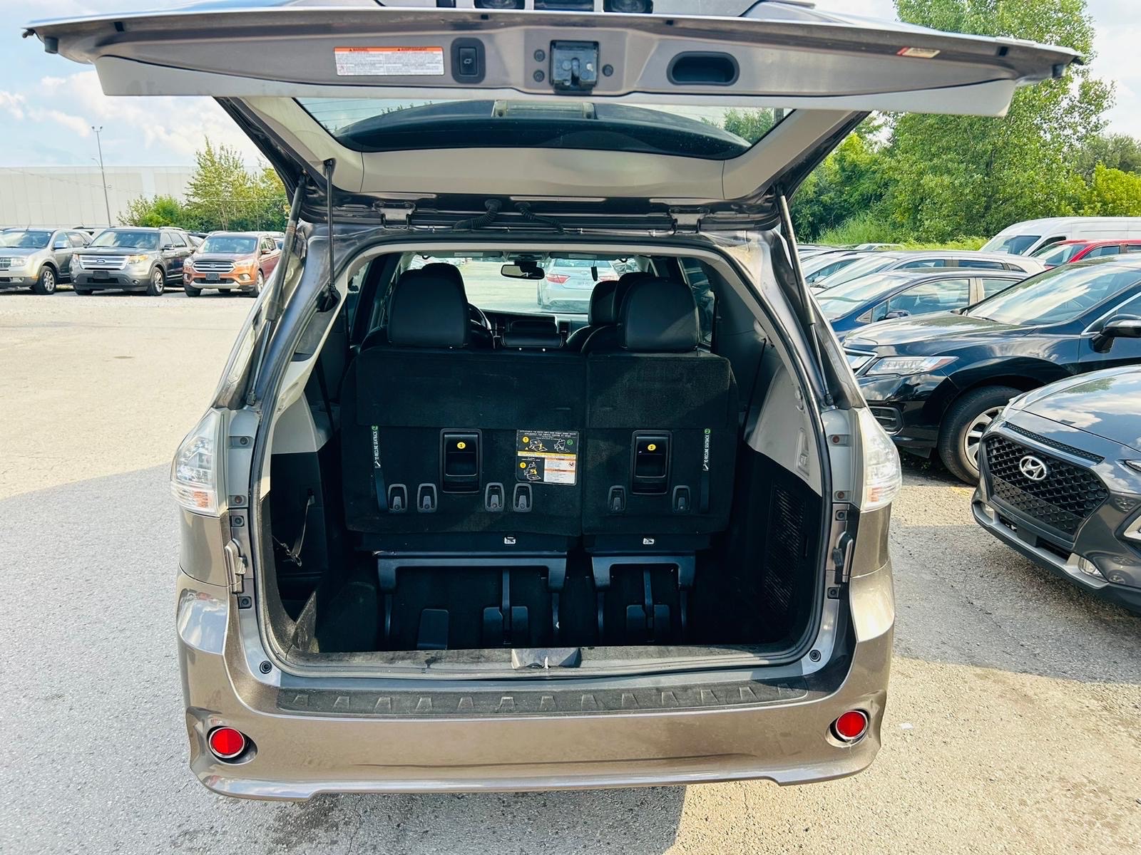 /hakimautosale/2019-Toyota-Sienna-9650184630666137.jpg
