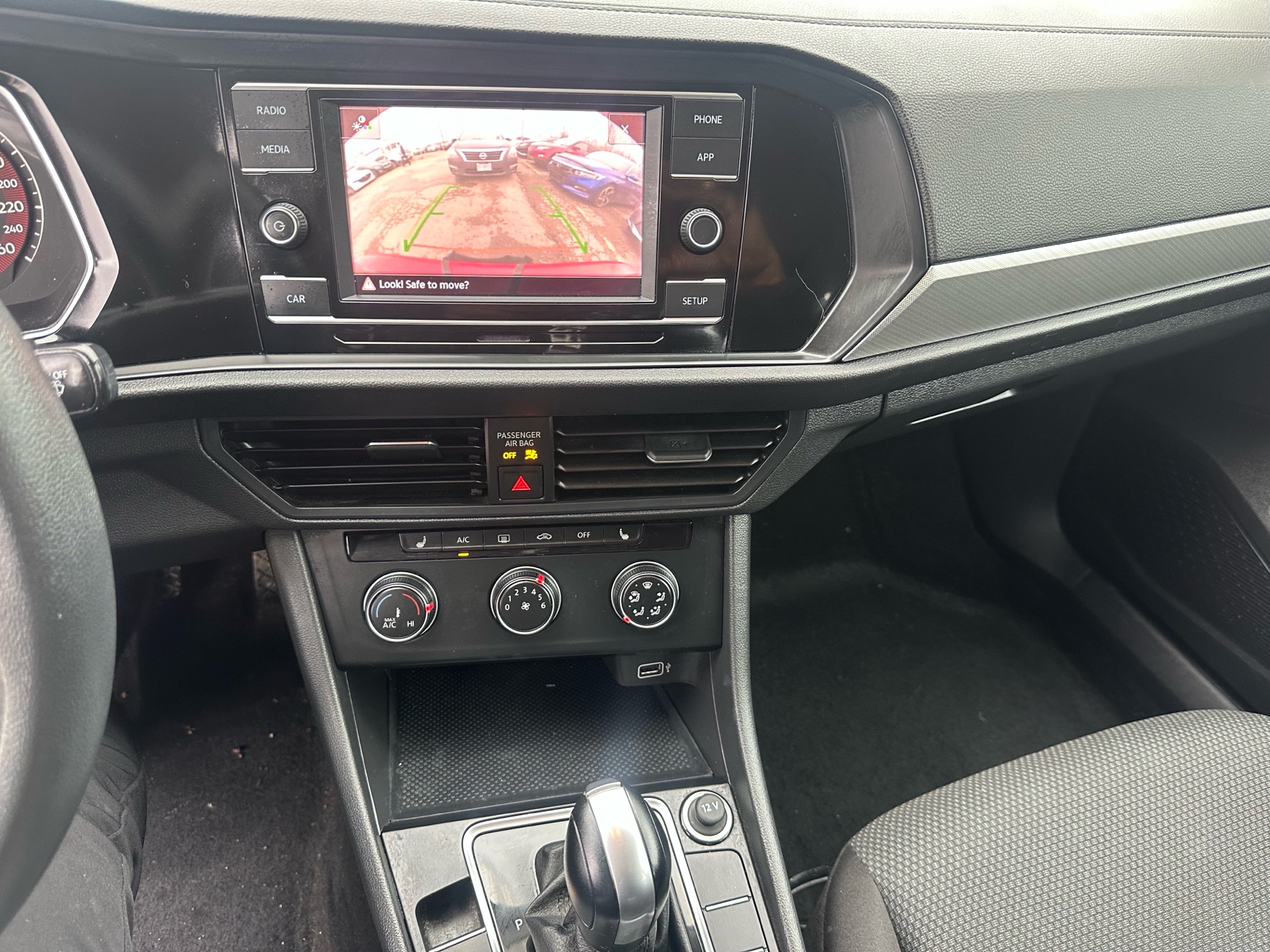 /hakimautosale/2019-Volkswagen-Jetta-1735539548007654.jpg