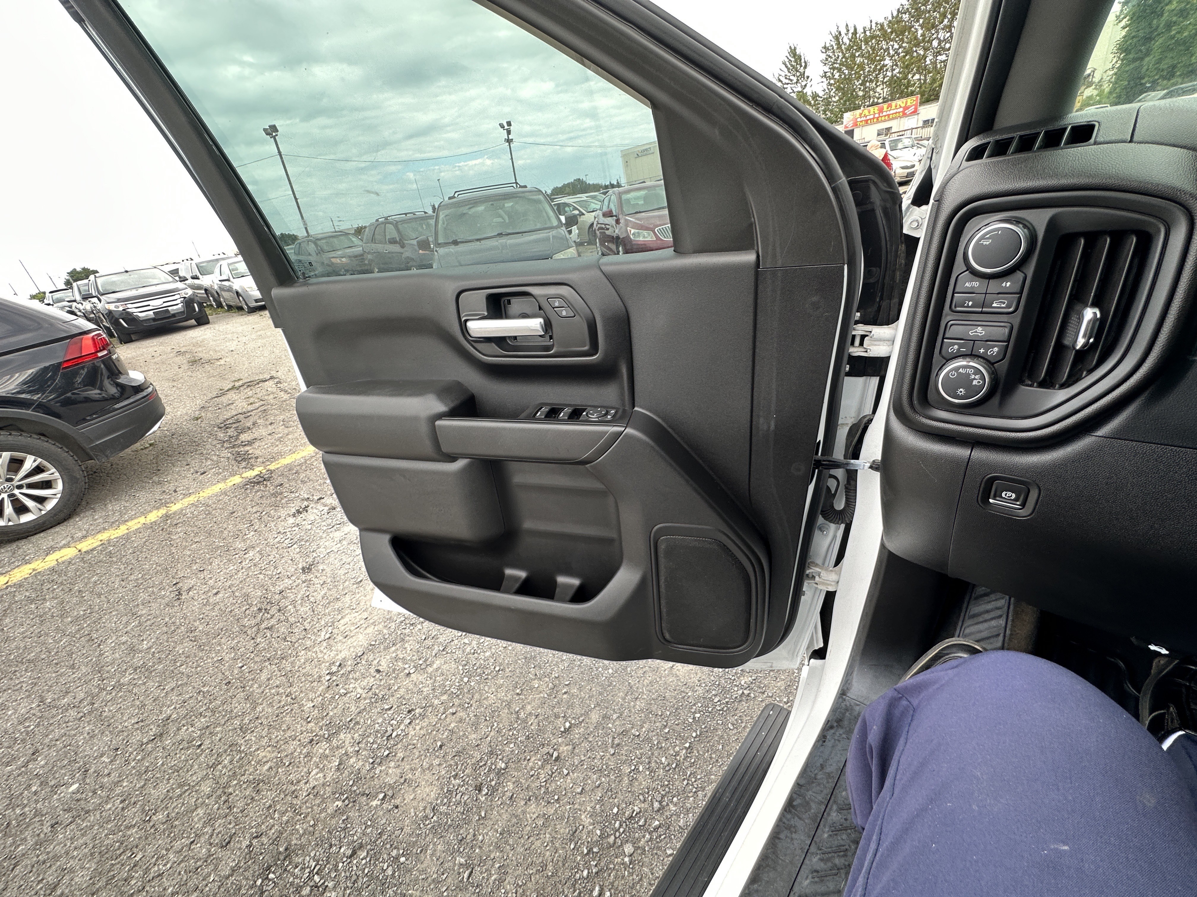 /hakimautosale/2020-Chevrolet-Silverado1500-9535737326777254.jpg
