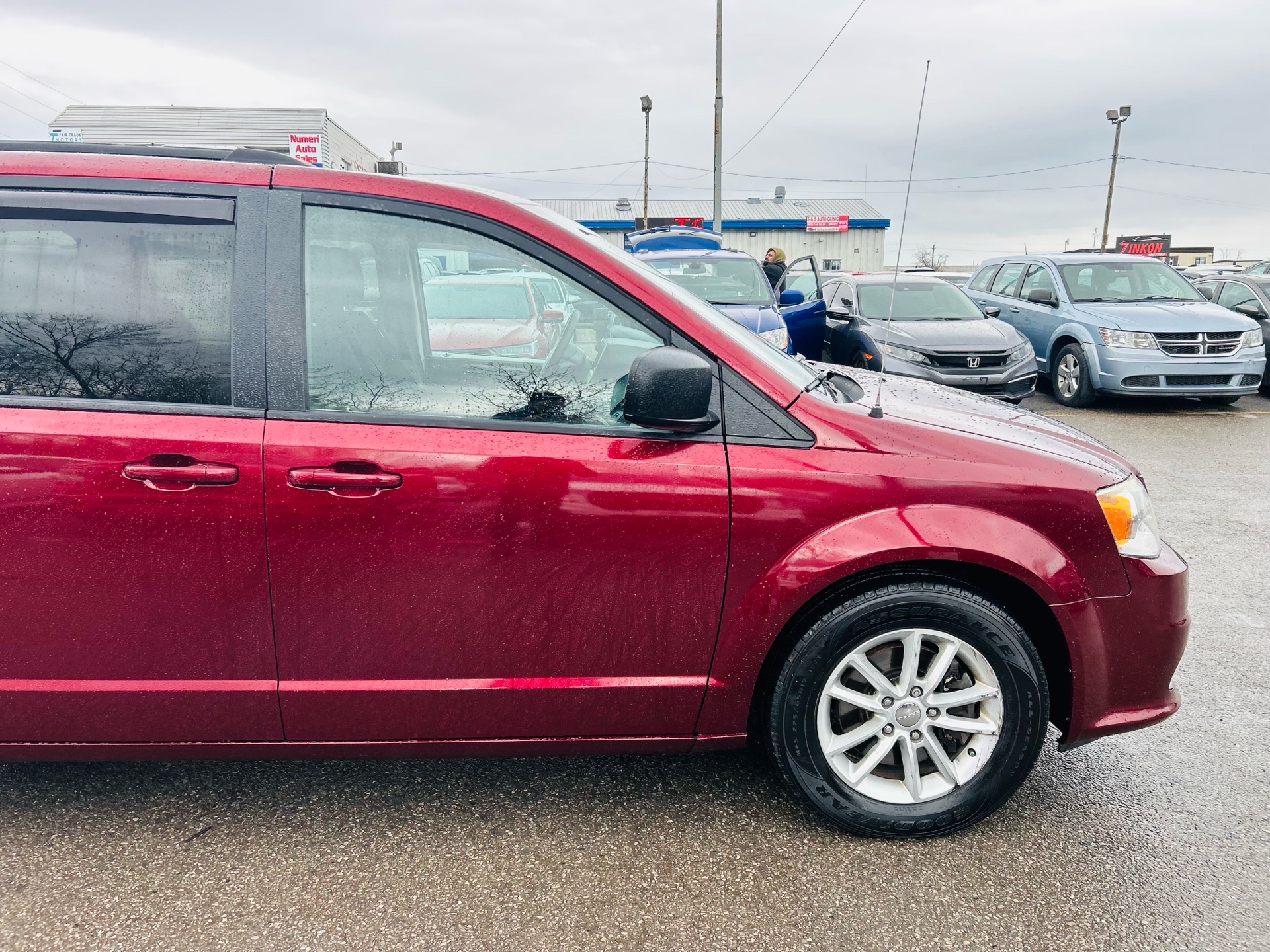 /hakimautosale/2020-Dodge-GrandCaravan-03348440712580181.jpg