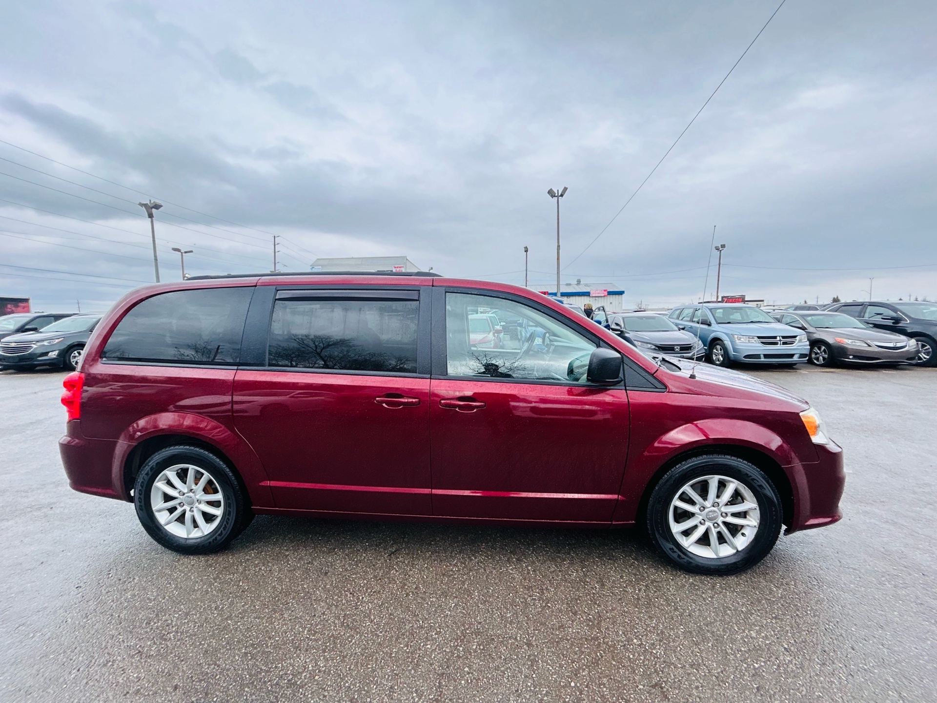 /hakimautosale/2020-Dodge-GrandCaravan-28889792089188937.jpg