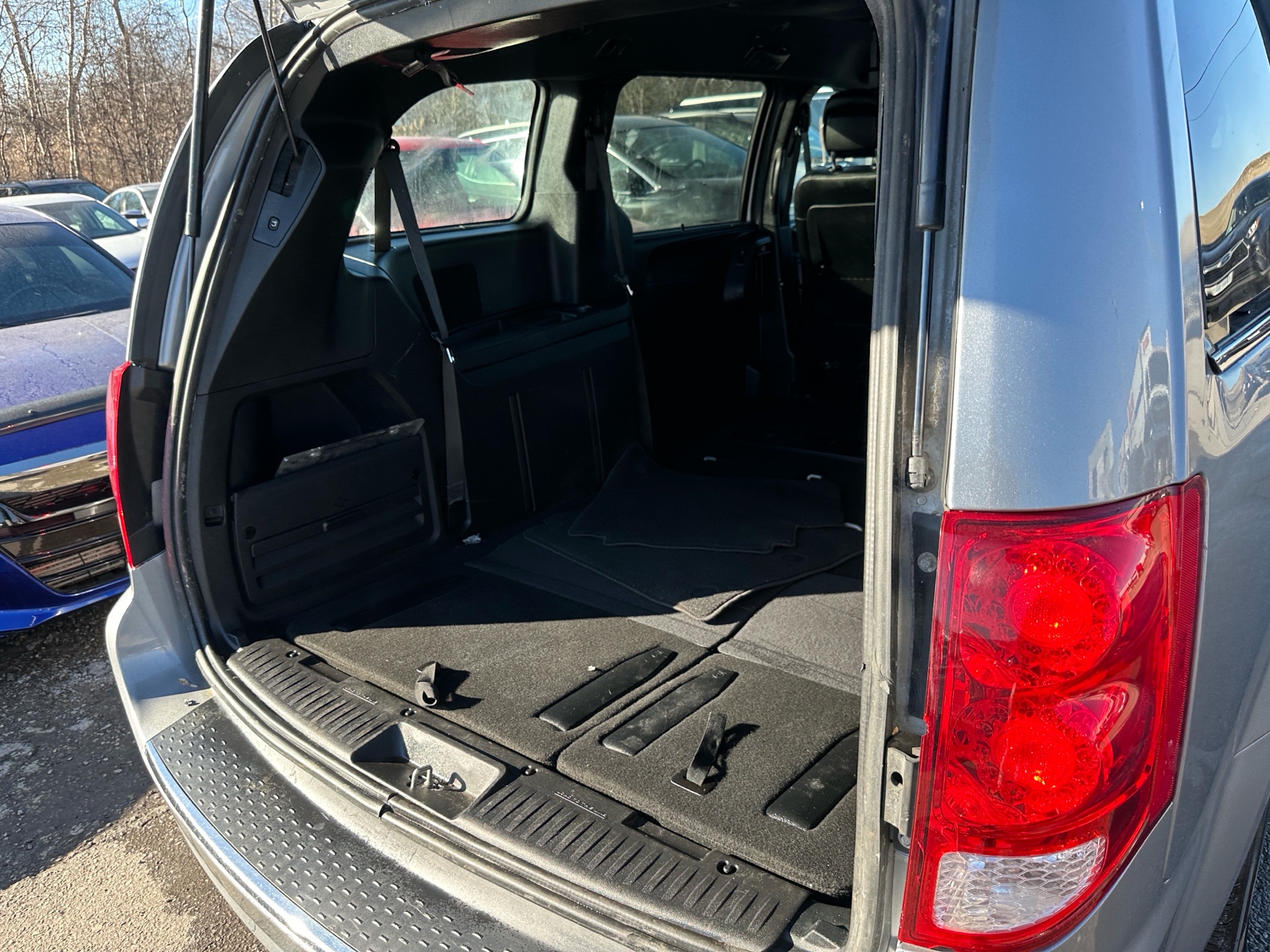 /hakimautosale/2020-Dodge-GrandCaravan-3016029170935204.jpg