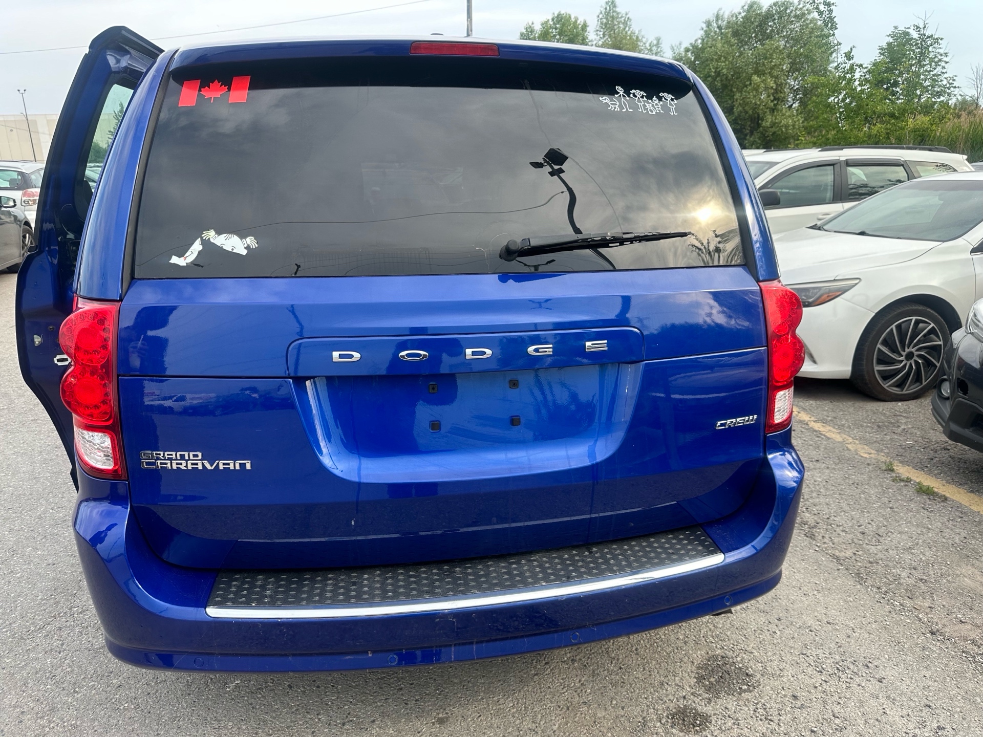 /hakimautosale/2020-Dodge-GrandCaravan-3098138334254932.jpg