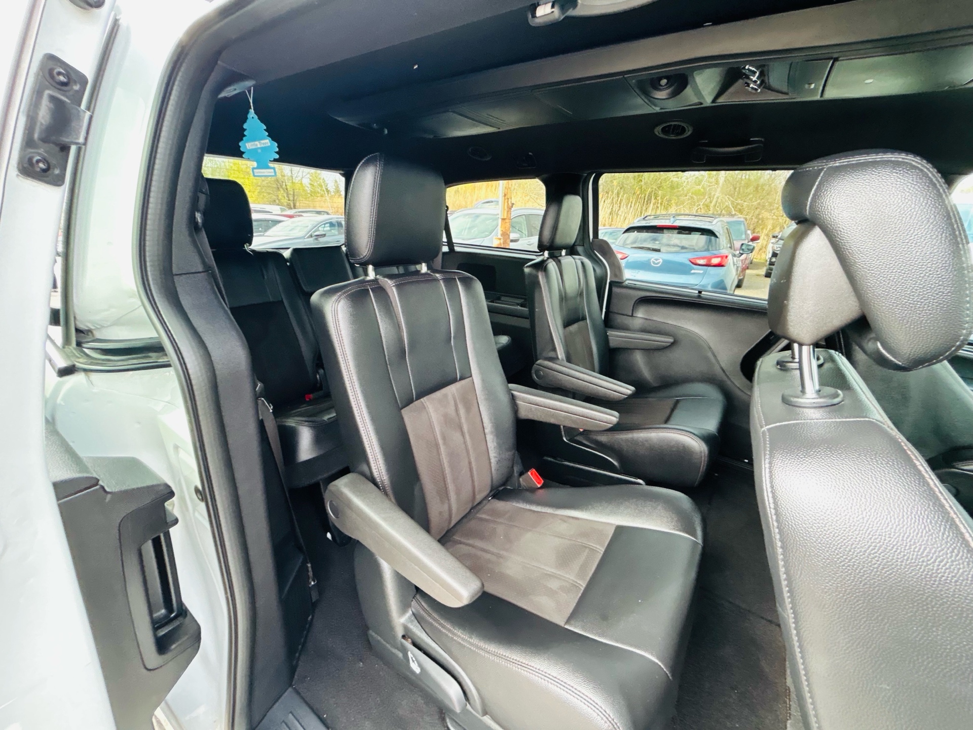 /hakimautosale/2020-Dodge-GrandCaravan-543518408216203.jpg