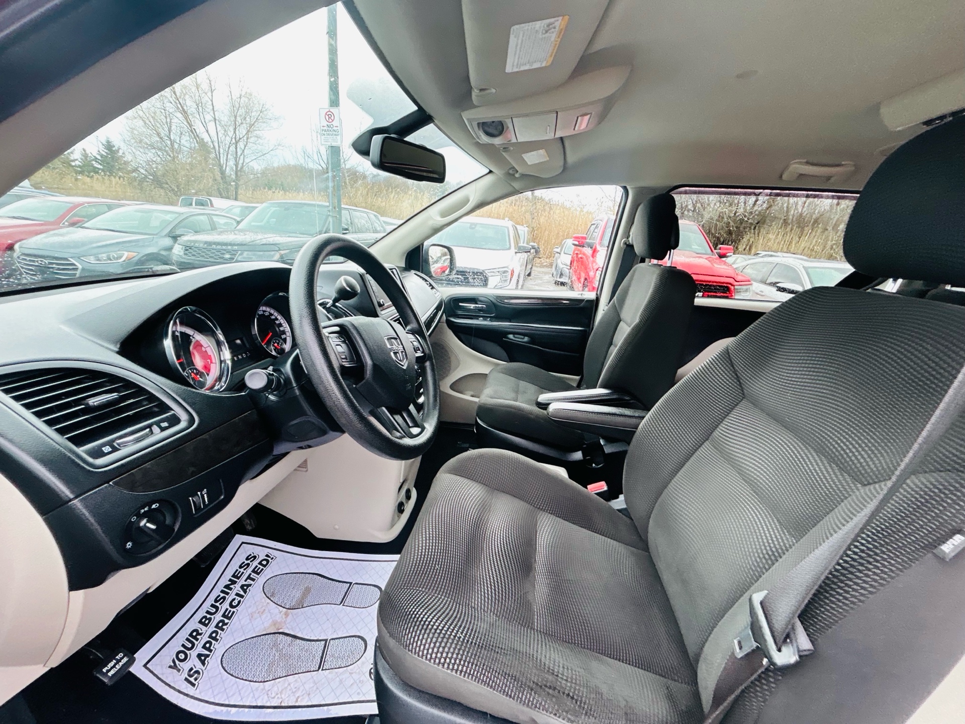/hakimautosale/2020-Dodge-GrandCaravan-6379384133197372.jpg